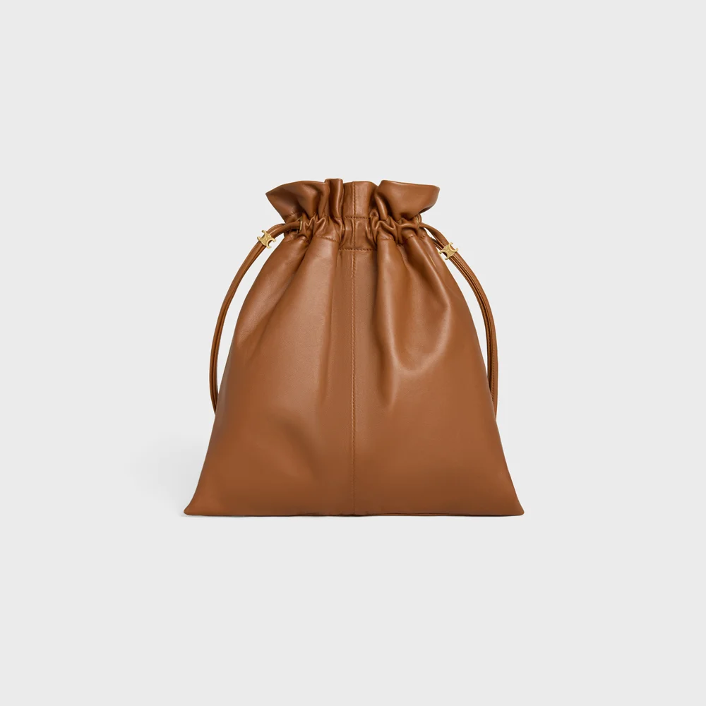 ポーチ〈H32×W29×D0.5〉¥302,500（予定価格）／セリーヌ ジャパン（セリーヌ）