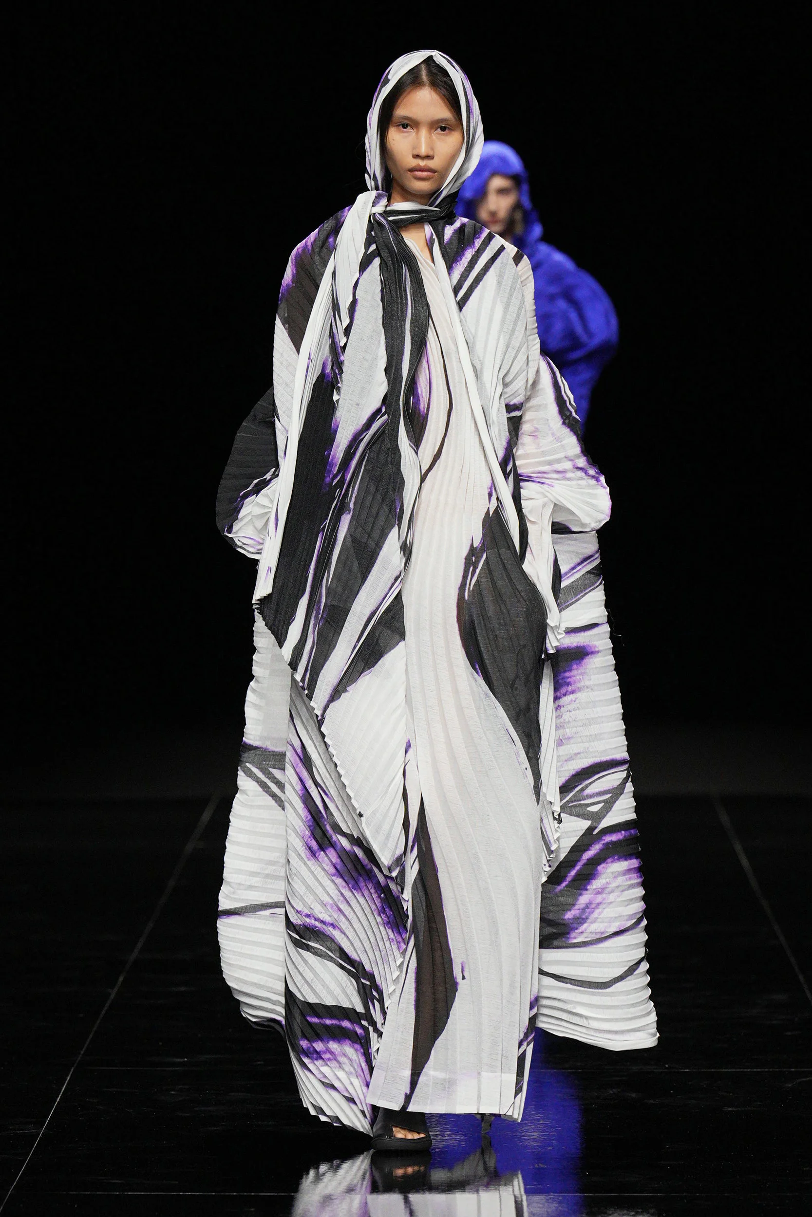 2027年春夏コレクション_ISSEY MIYAKE(イッセイミヤケ)_モデル_23
