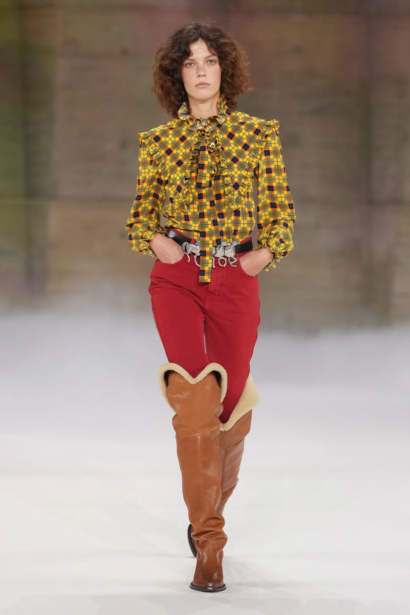 2026-27年秋冬コレクション_CHLOÉ(クロエ)_モデル_30