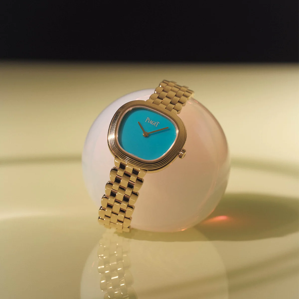 PIAGET SIXTIE　コスモスを夢見て