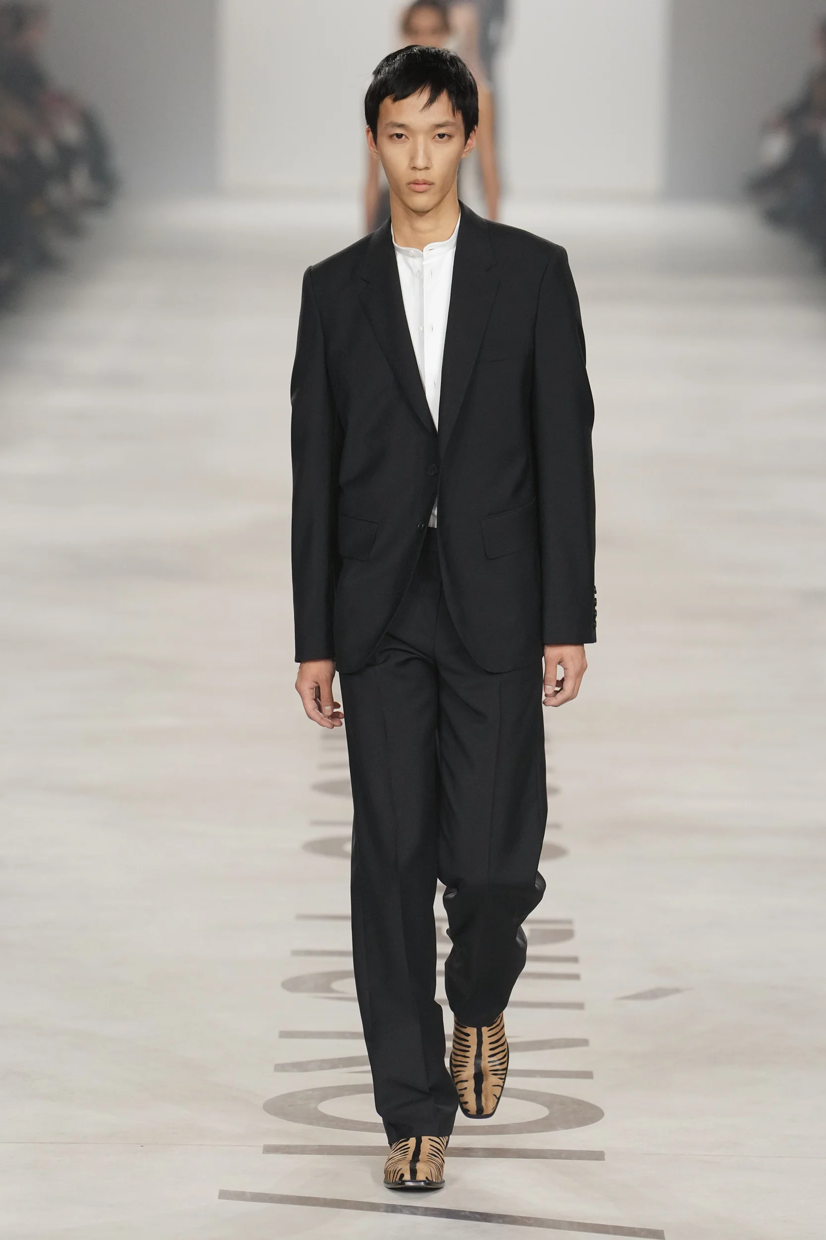 2026-27年秋冬コレクション_FENDI(フェンディ)_モデル_74