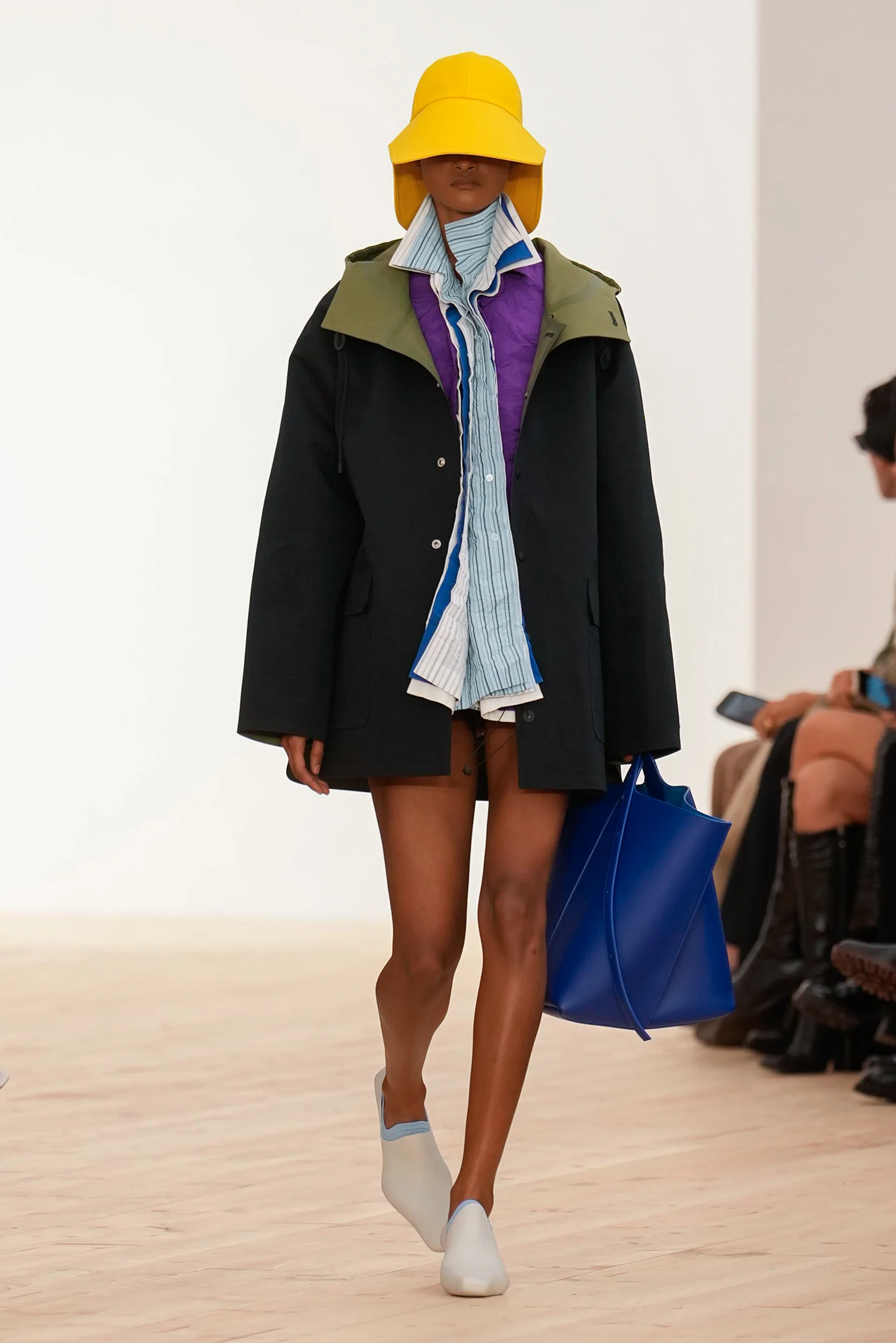 2026年春夏コレクション_LOEWE(ロエベ)_モデル_18