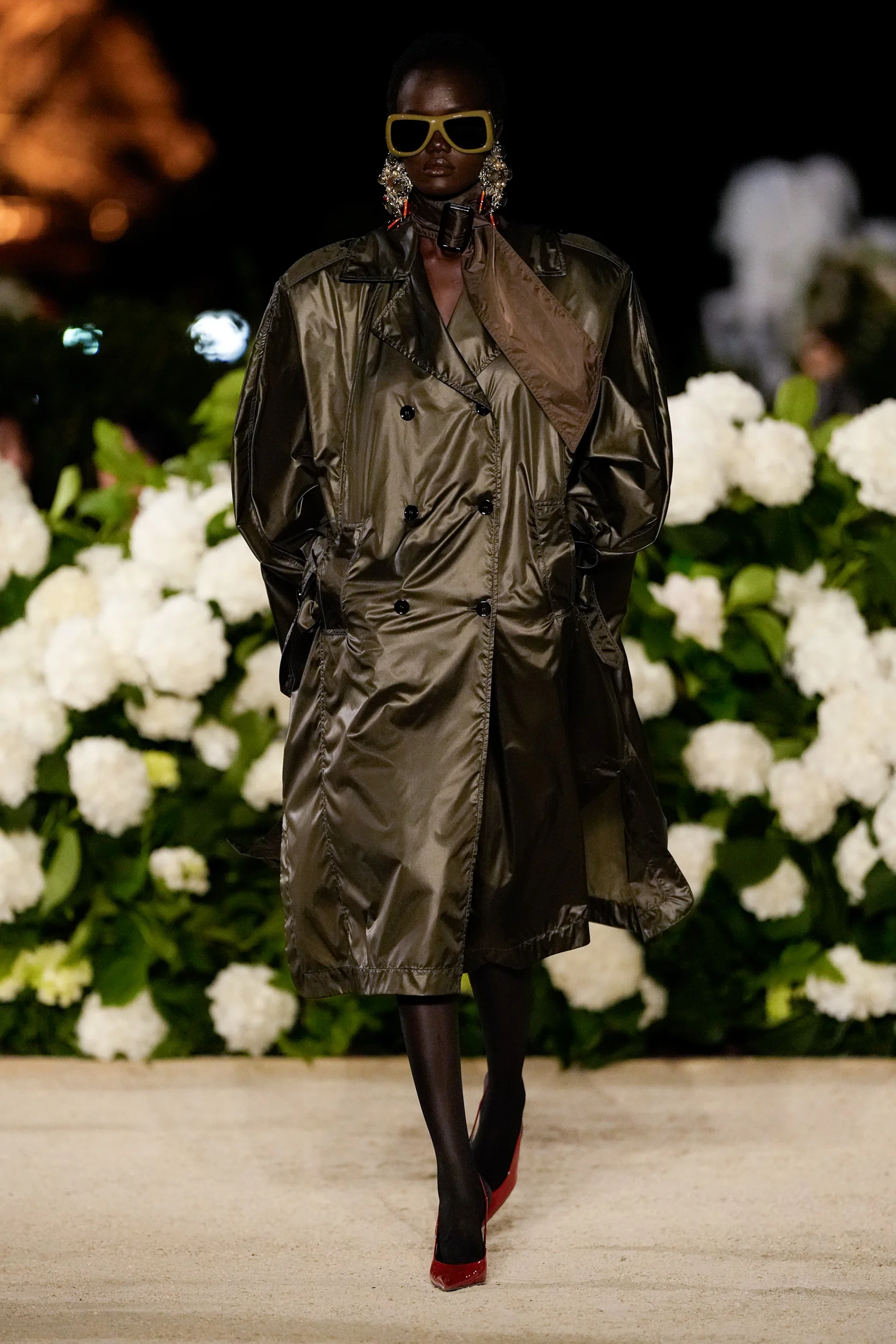 2026年春夏コレクション_SAINT LAURENT(サンローラン)_モデル_29