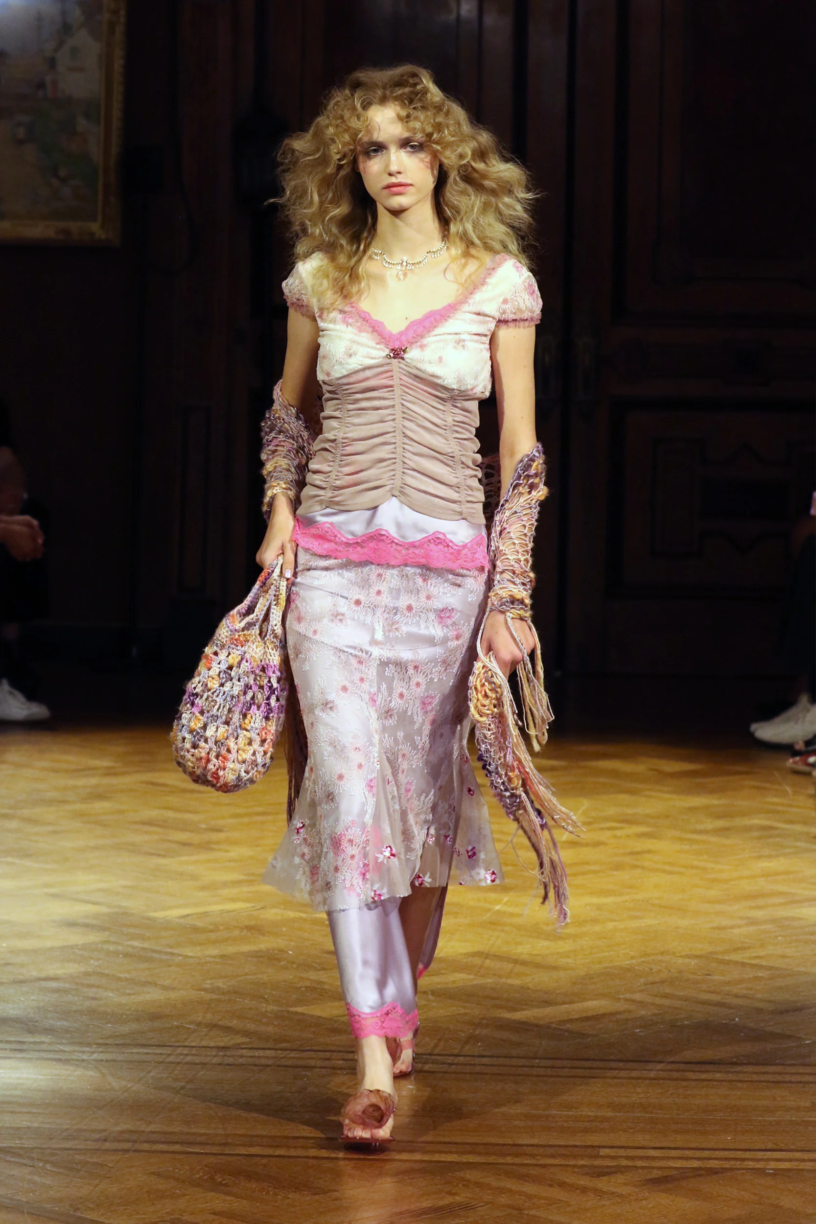 2027年春夏コレクション_ANNA SUI(アナ スイ)_モデル_12