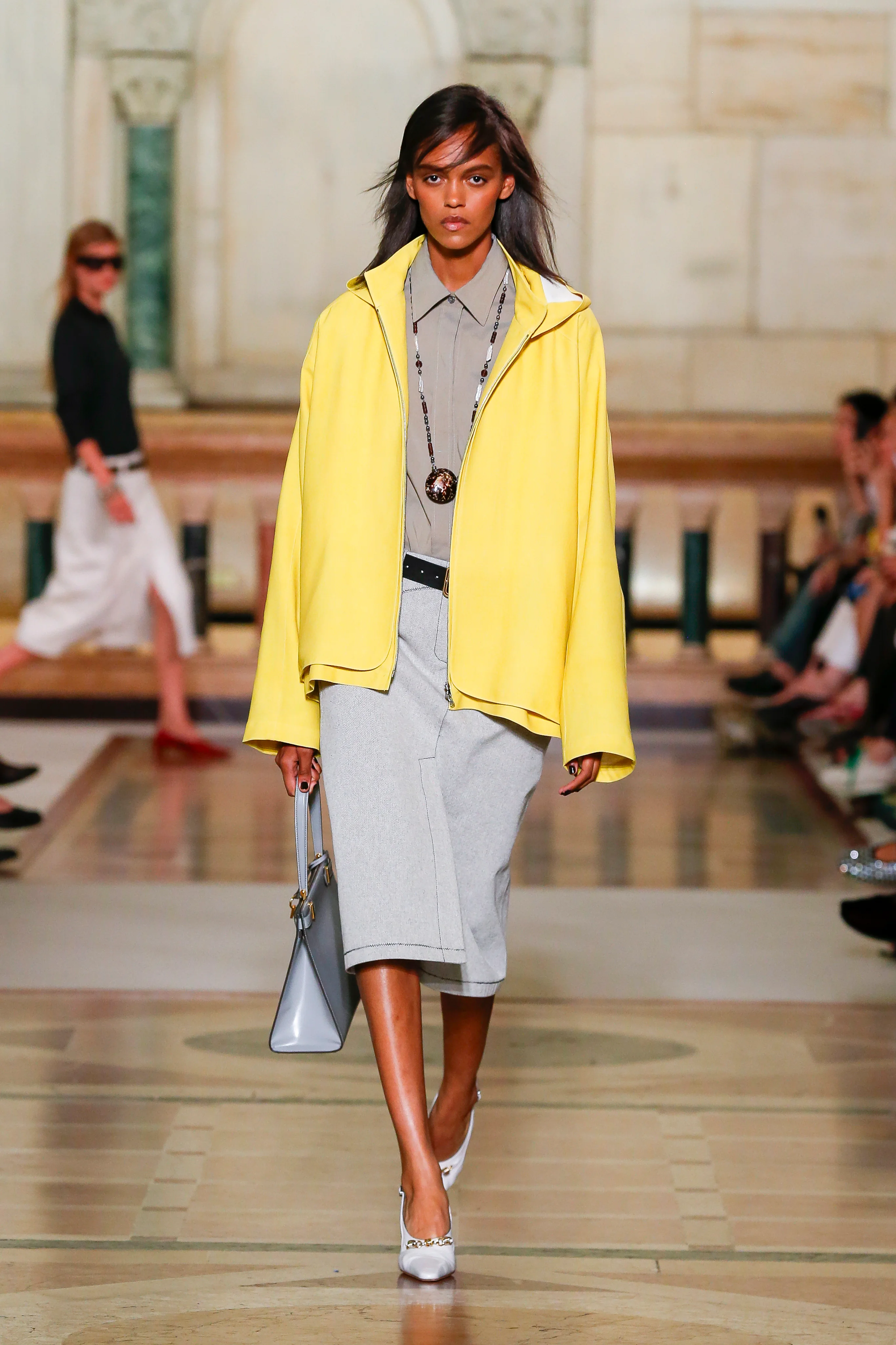 2026年春夏コレクション_TORY BURCH(トリー バーチ)_モデル_25