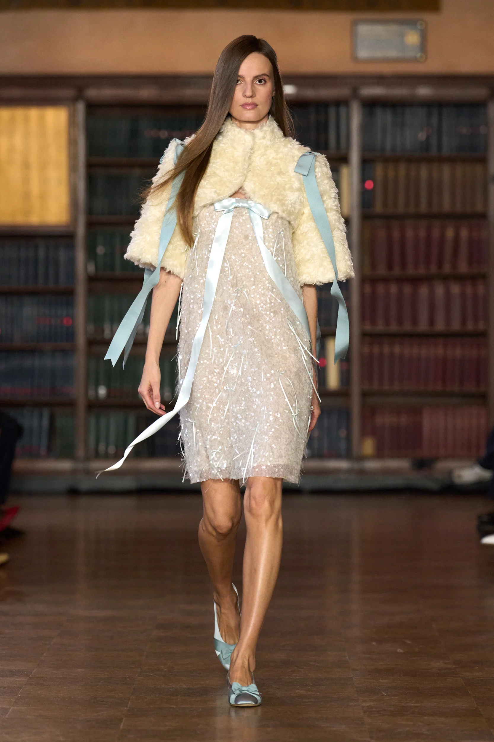 2026-27年秋冬コレクション_SANDY LIANG(サンディ・リアン)_モデル_27