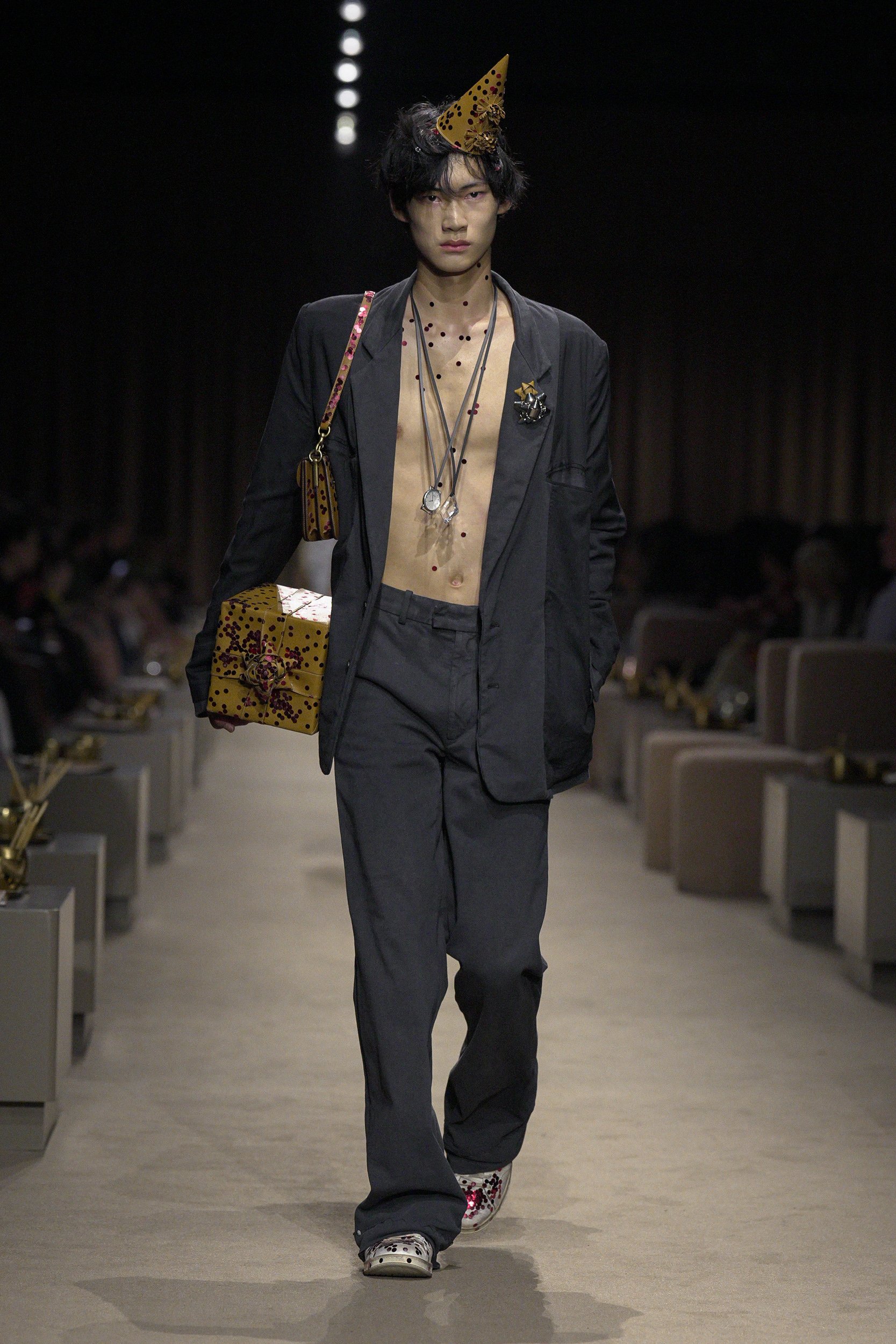 2027年春夏コレクション_COACH(コーチ)_モデル_28