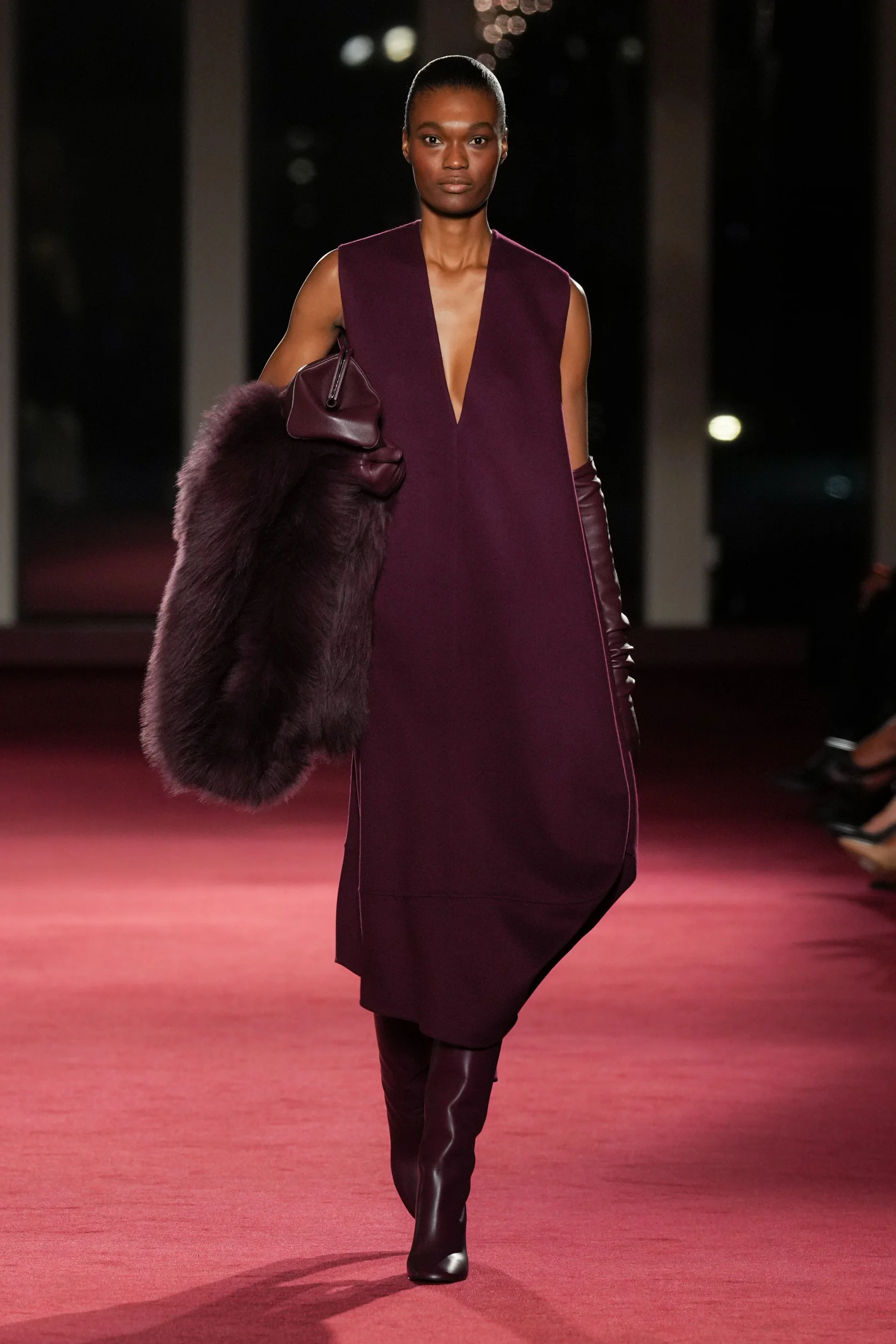 2026-27年秋冬コレクション_MICHAEL KORS COLLECTION(マイケル・コース コレクション)_モデル_10