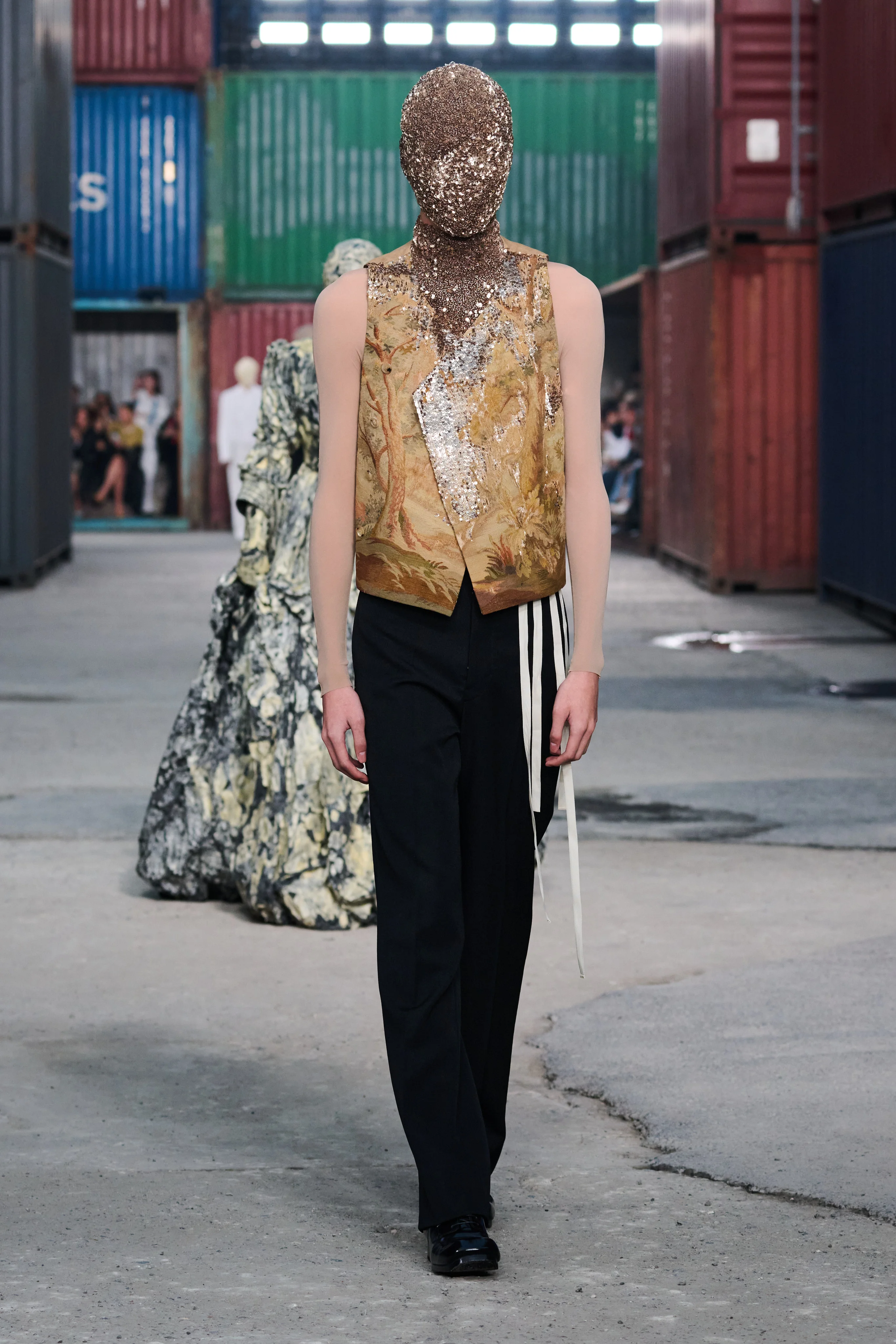 2026-27年秋冬コレクション_MAISON MARGIELA(メゾン マルジェラ)_モデル_24