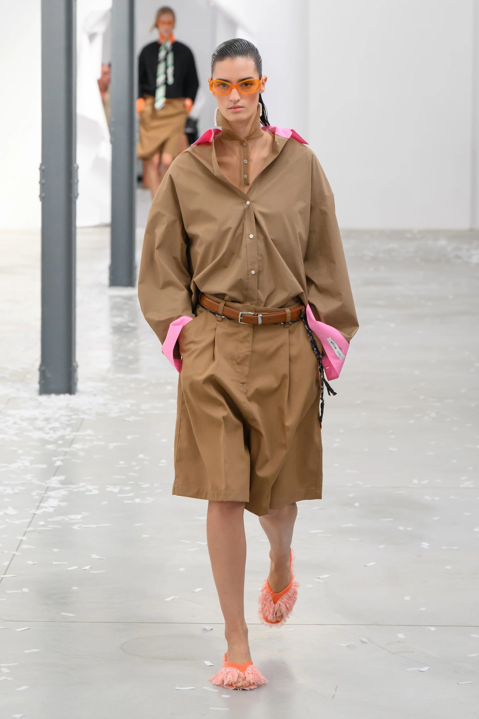 2027年春夏コレクション_MSGM(エムエスジーエム)_モデル_7