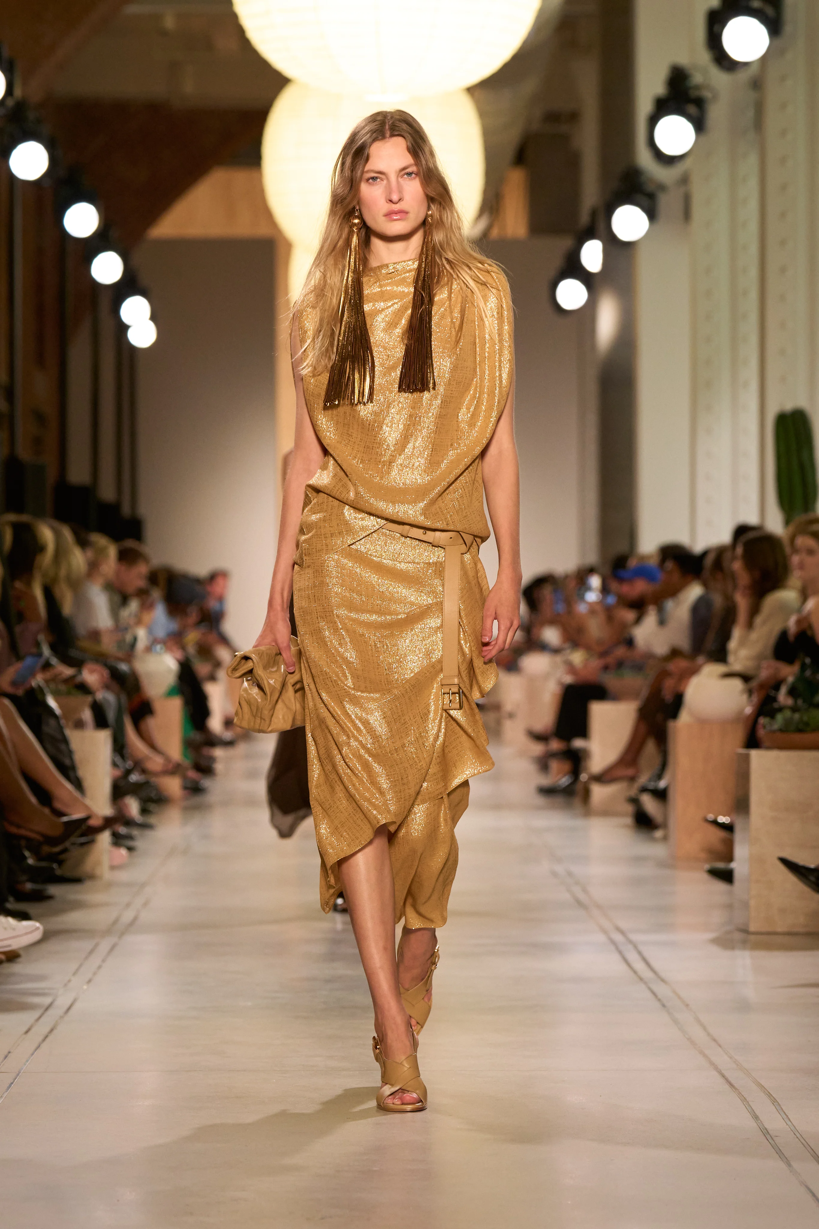 2026年春夏コレクション_MICHAEL KORS COLLECTION(マイケル・コース コレクション)_モデル_14