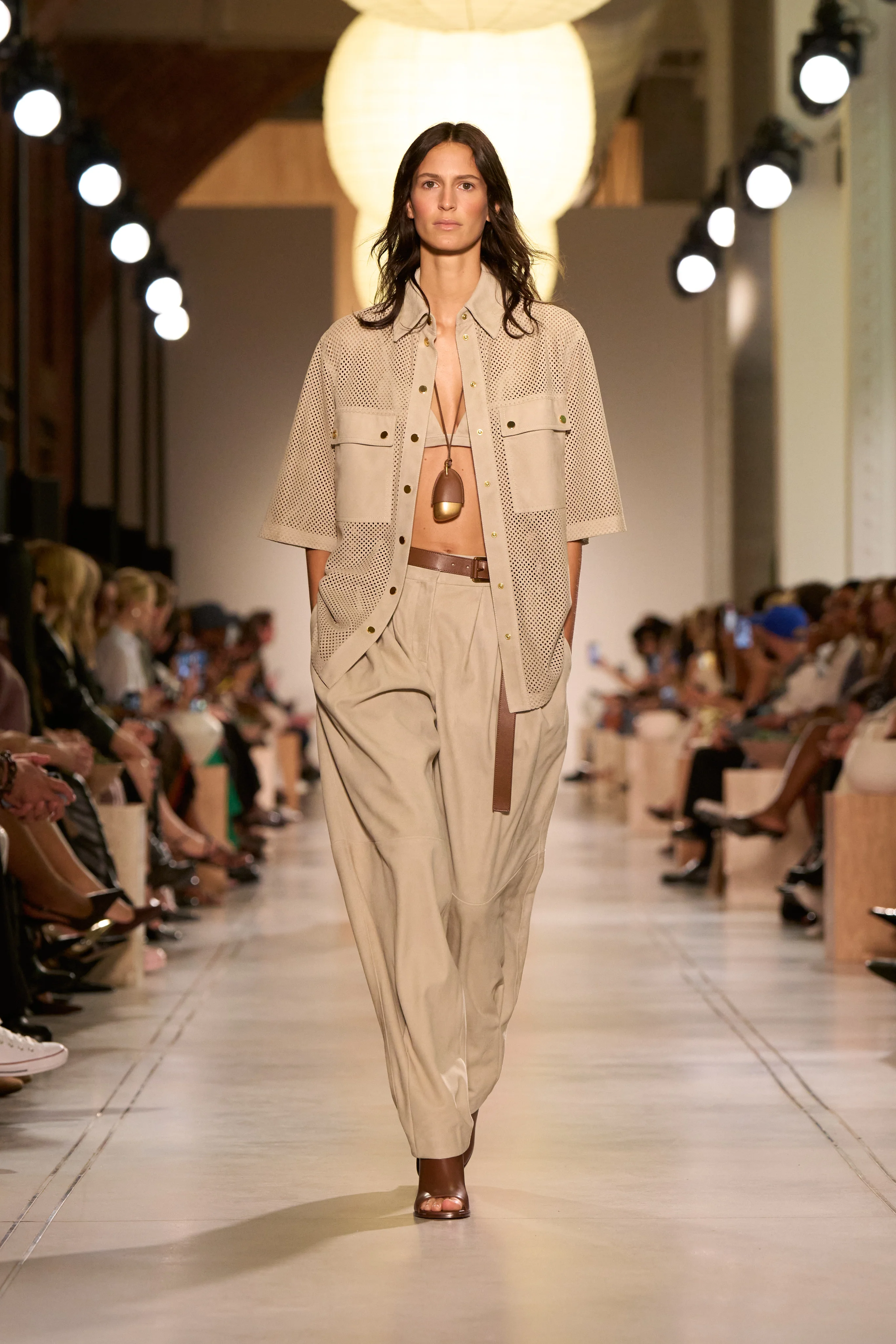 2026年春夏コレクション_MICHAEL KORS COLLECTION(マイケル・コース コレクション)_モデル_46