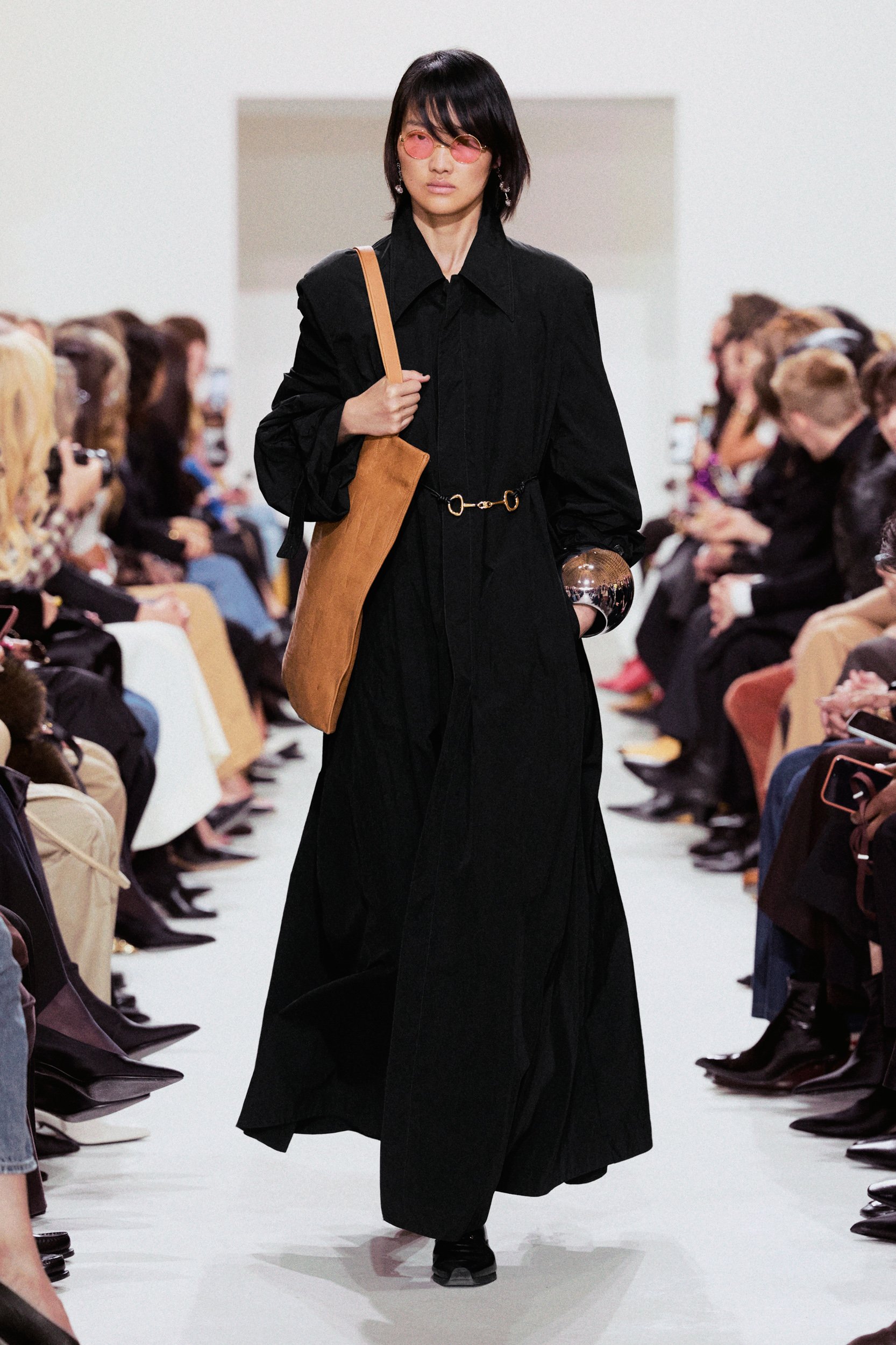 2027年春夏コレクション_CELINE(セリーヌ)_モデル_30