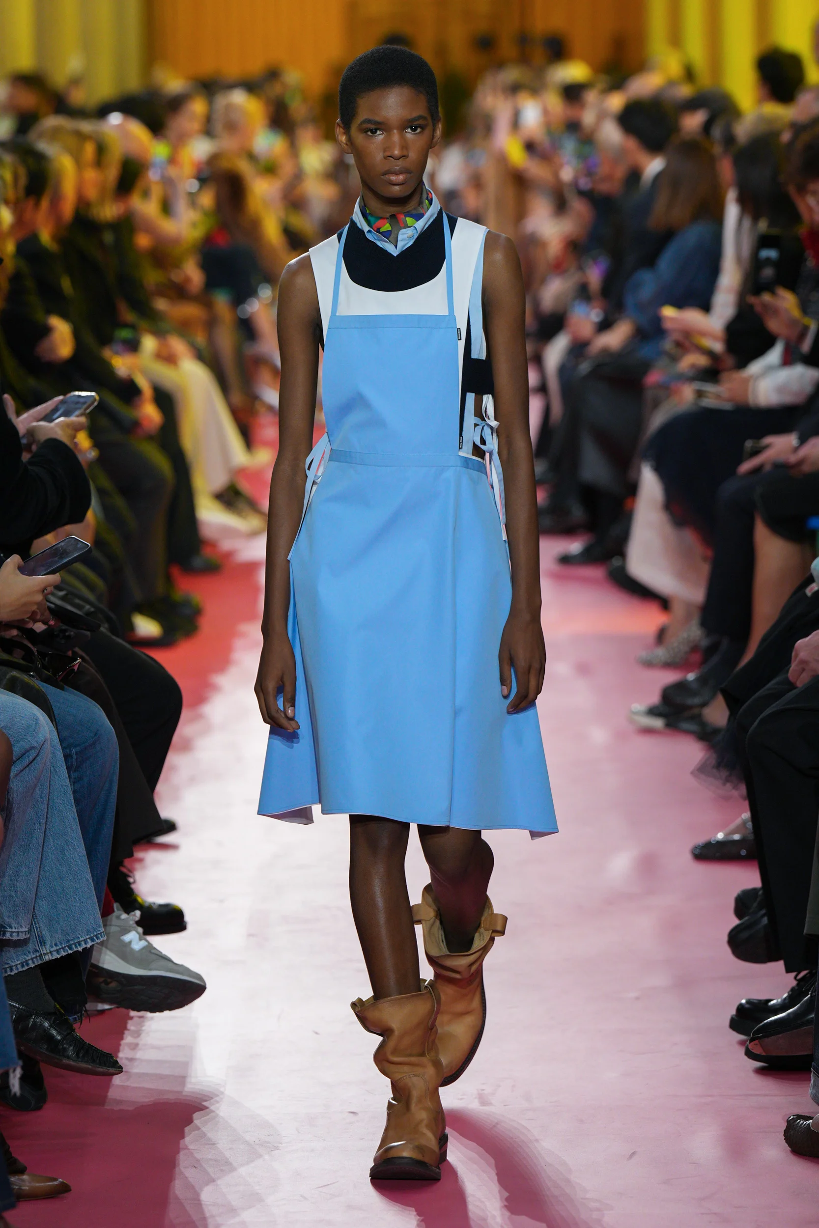 2026年春夏コレクション_MIU MIU(ミュウミュウ)_モデル_30