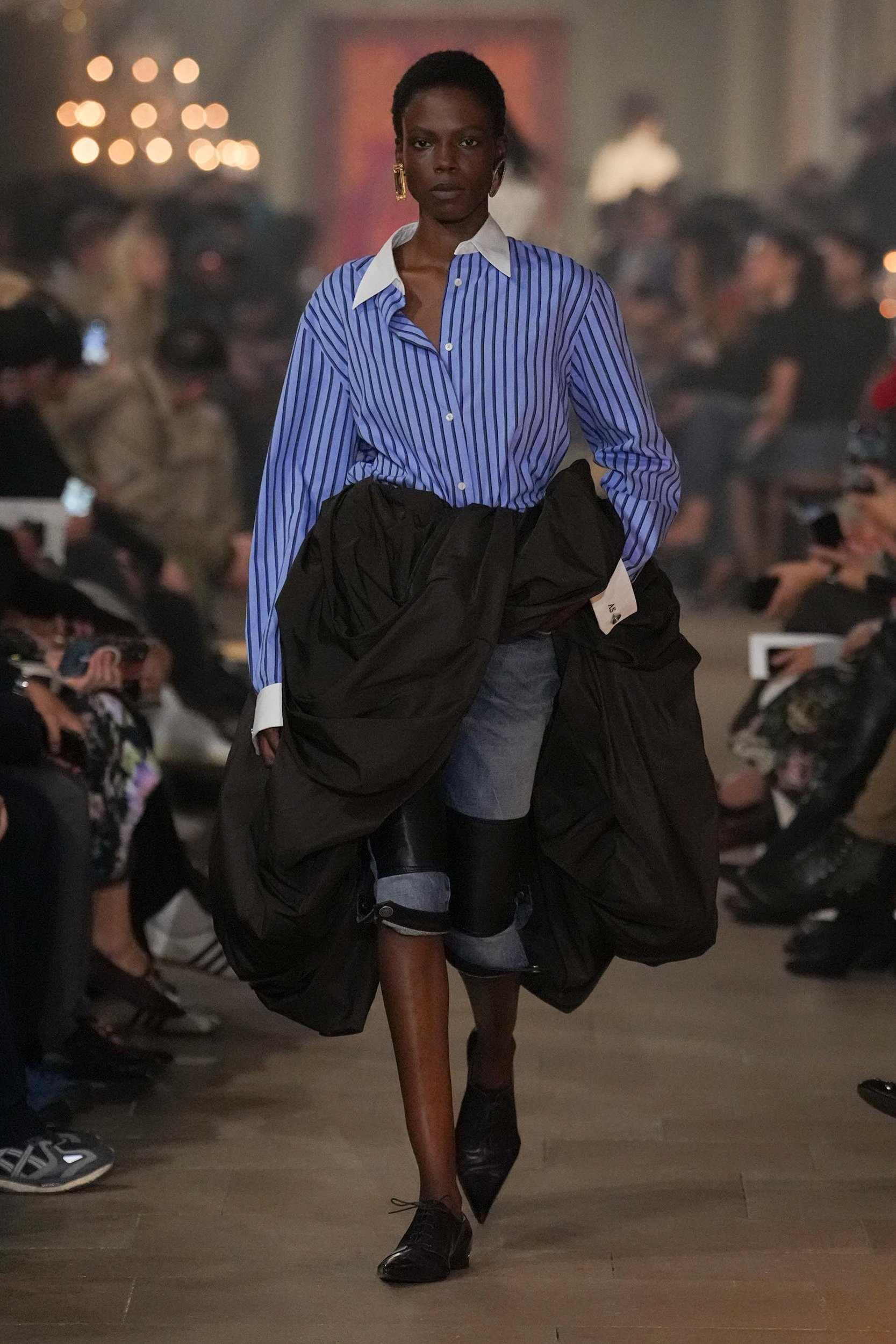 2027年春夏コレクション_ACNE STUDIOS(アクネ ストゥディオズ)_モデル_31