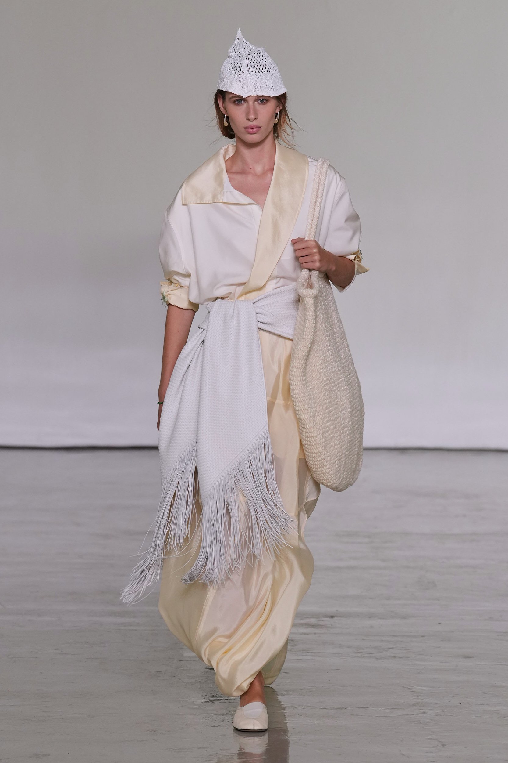 2027年春夏コレクション_BOTTEGA VENETA(ボッテガ ヴェネタ)_モデル_2
