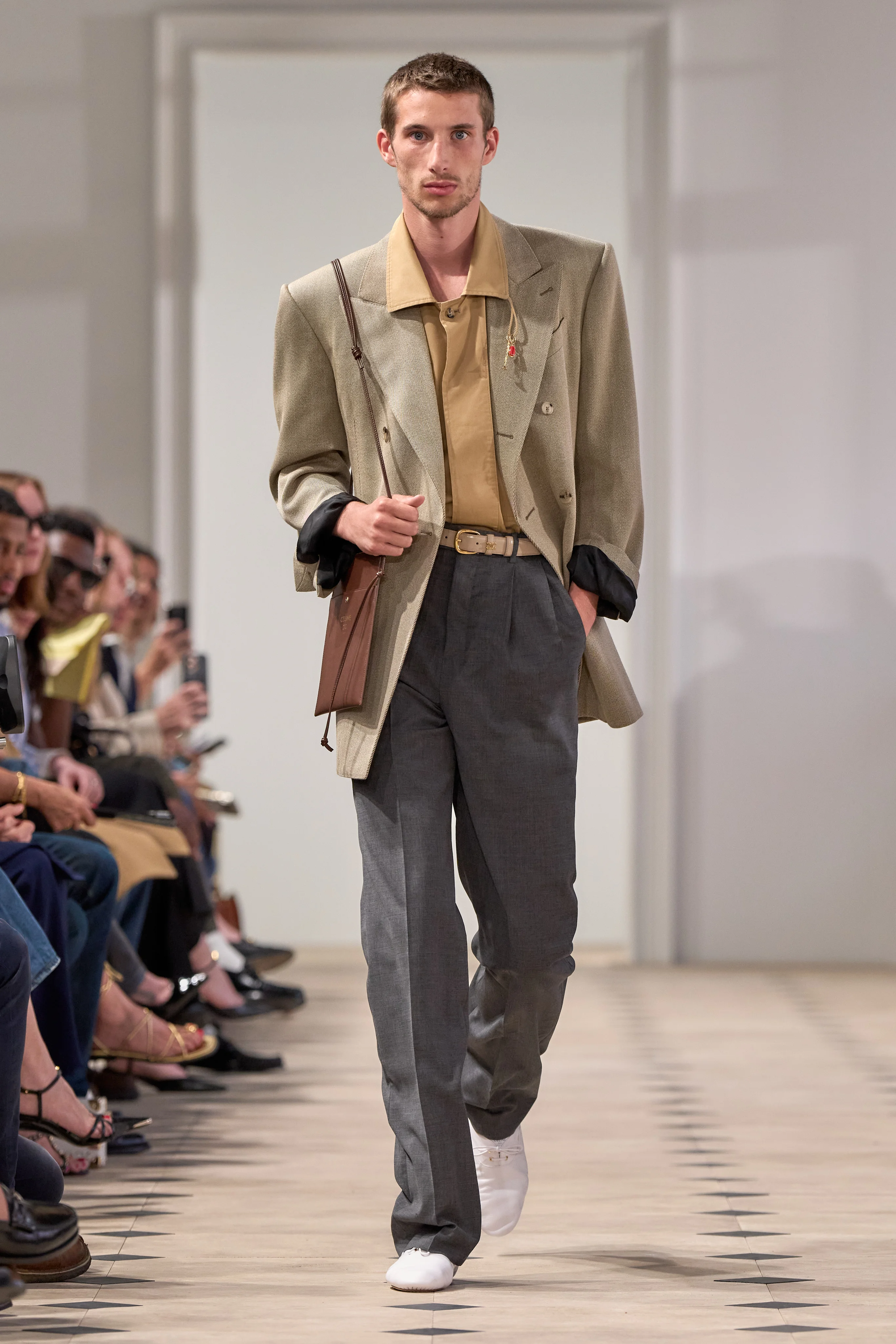 2026年リゾートコレクション_CELINE(セリーヌ)_モデル_11