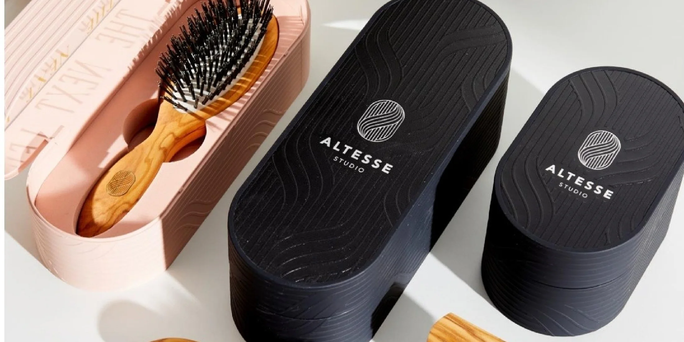 仏発・本物志向のヘアブラシ【Altesse Studio（アルテス スタジオ）】がデビュー。名古屋タカシマヤで初披露