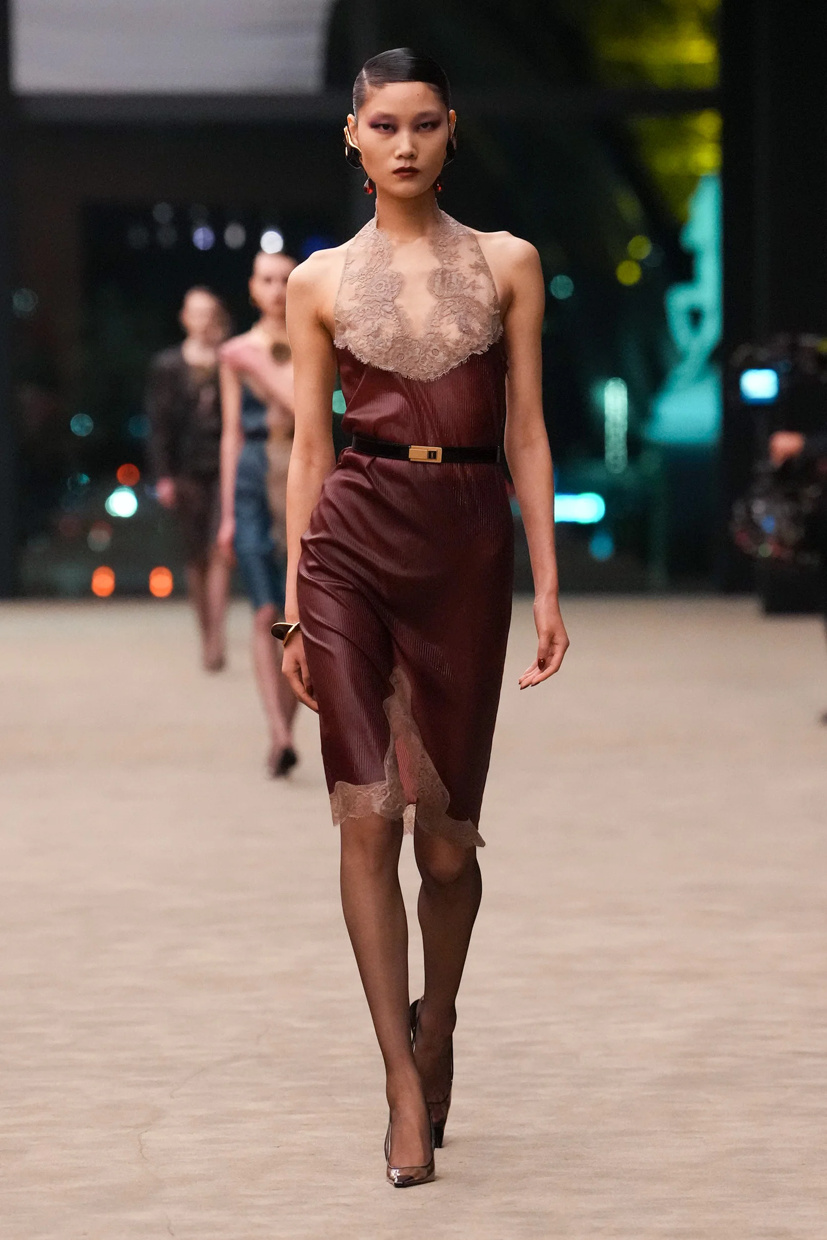 2026-27年秋冬コレクション_SAINT LAURENT(サンローラン)_モデル_31