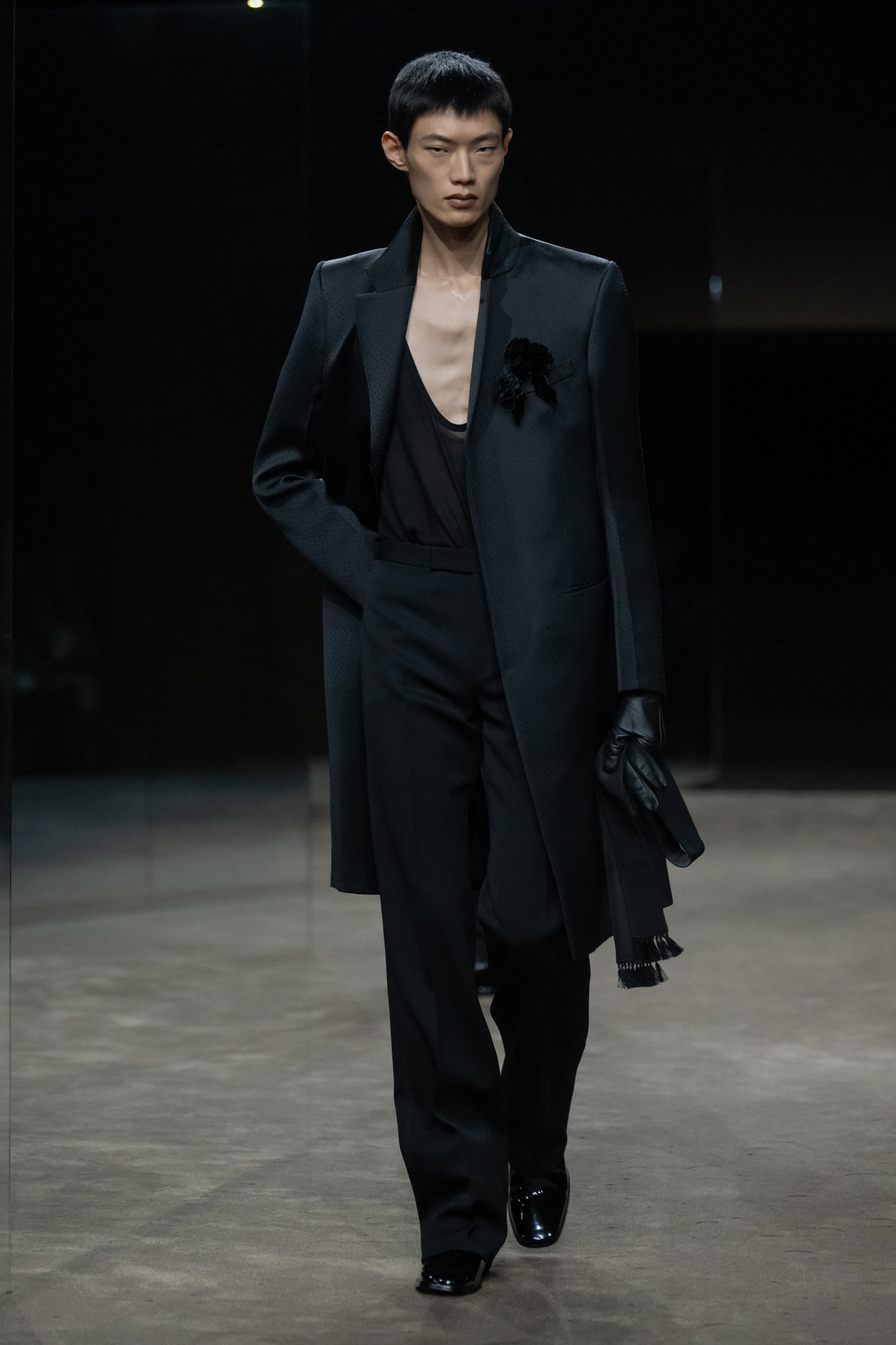 2027年春夏コレクション_TOM FORD(トム フォード)_モデル_59
