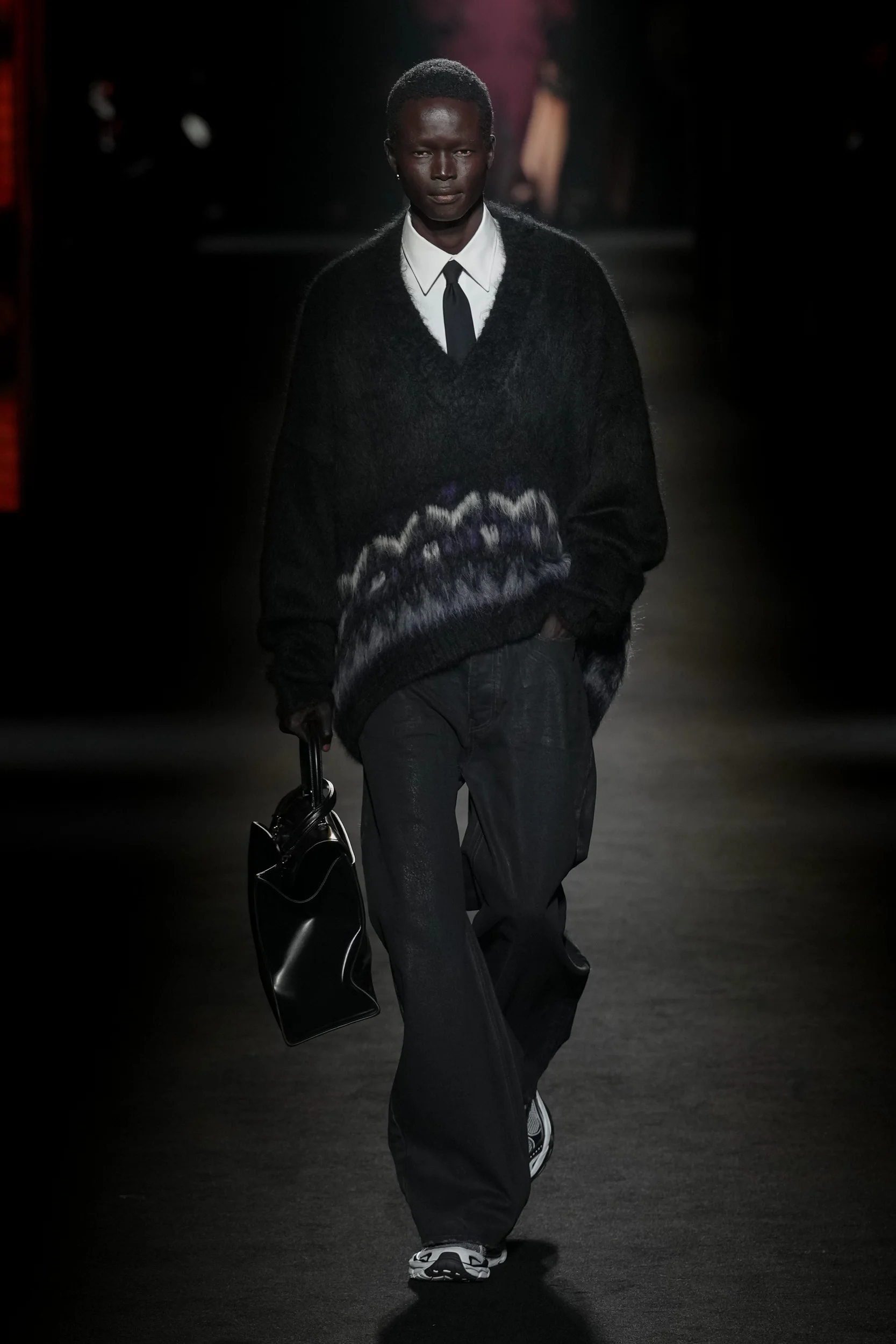 2026-27年秋冬コレクション_BALENCIAGA(バレンシアガ)_モデル_23