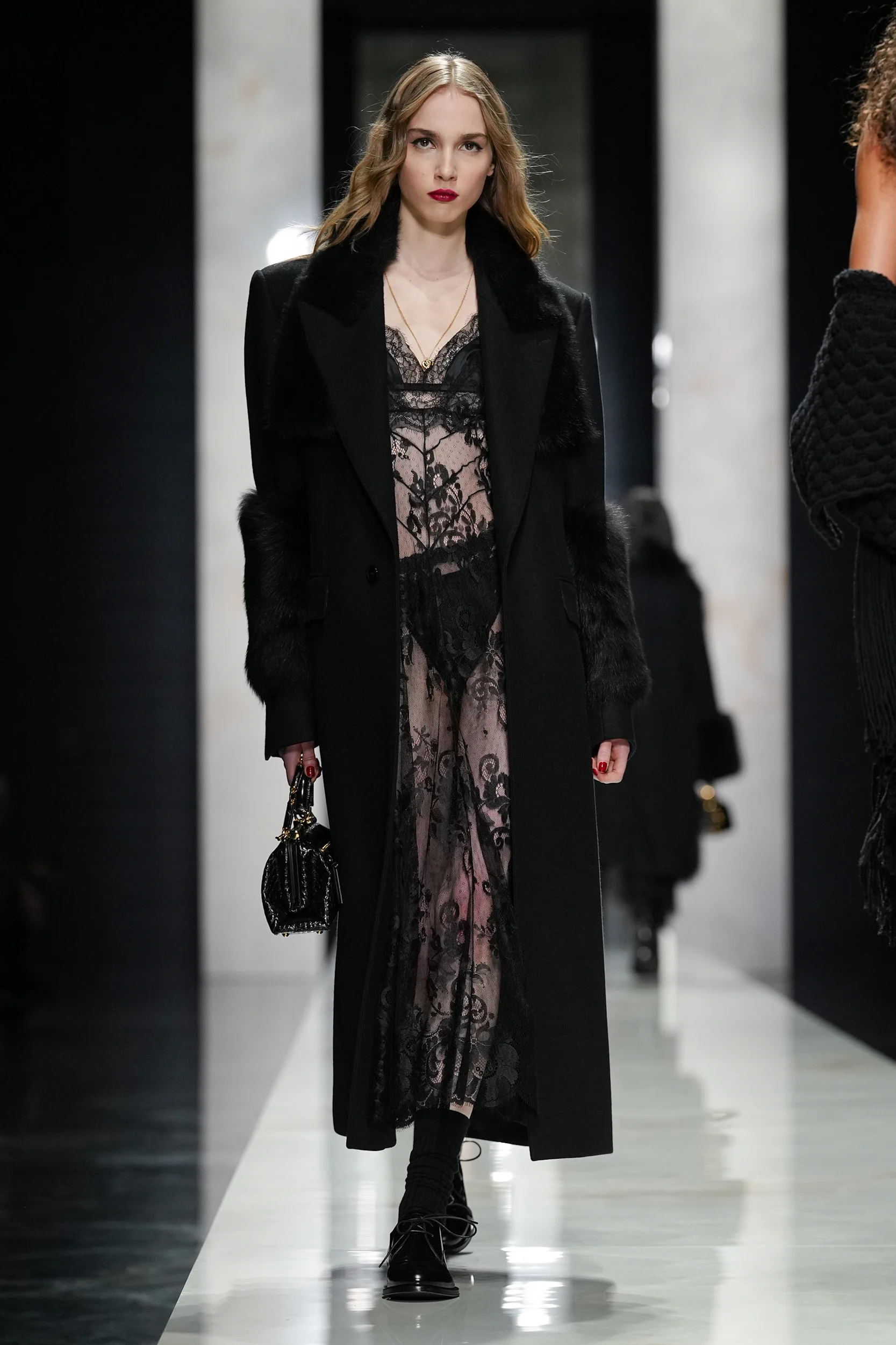 2026-27年秋冬コレクション_DOLCE&GABBANA(ドルチェ&ガッバーナ)_モデル_46