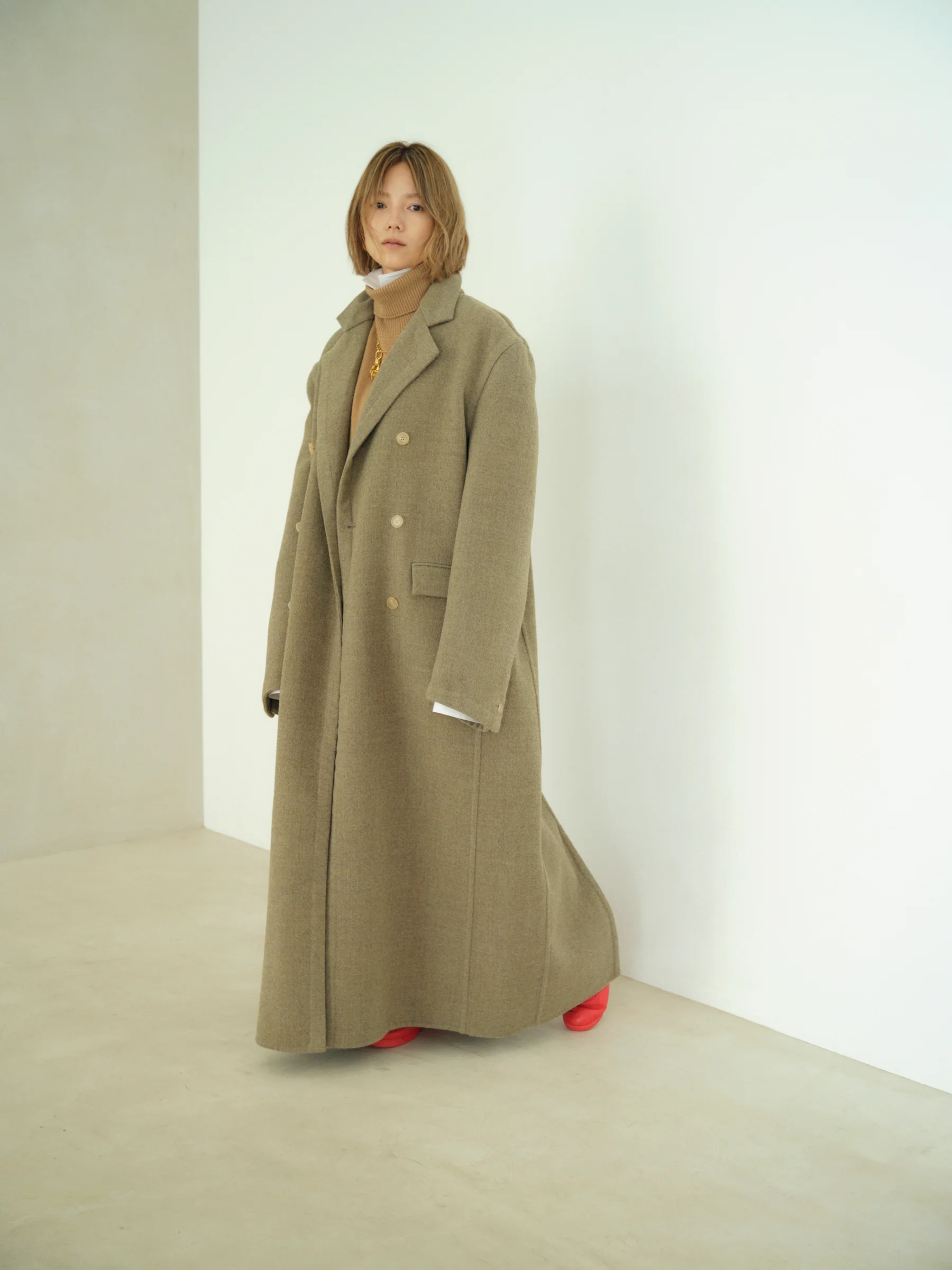 宮﨑あおい meets CELINE　シックの美学の画像5