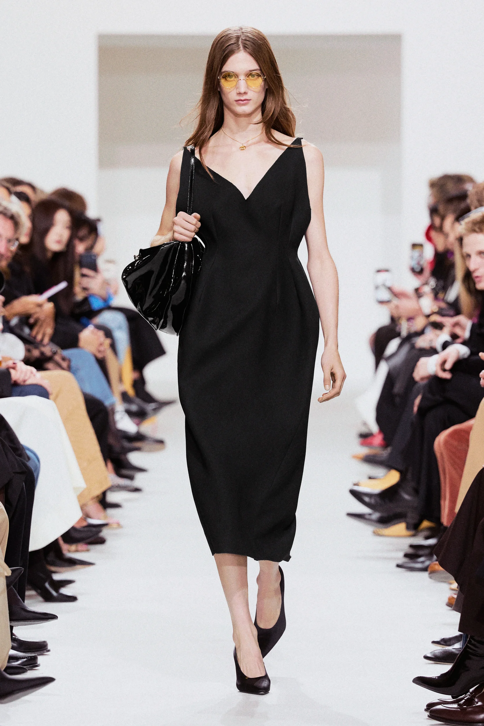 2027年春夏コレクション_CELINE(セリーヌ)_モデル_1