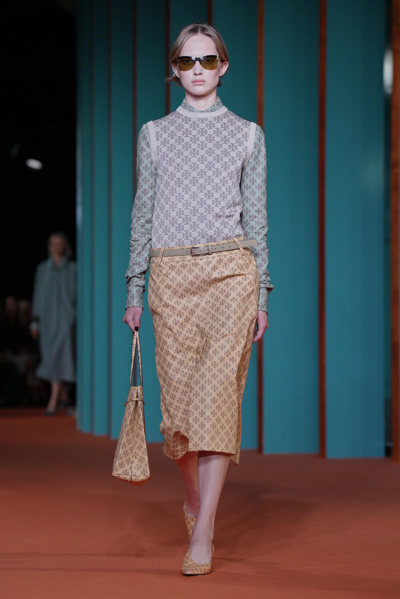 2027年春夏コレクション_TORY BURCH(トリー バーチ)_モデル_13