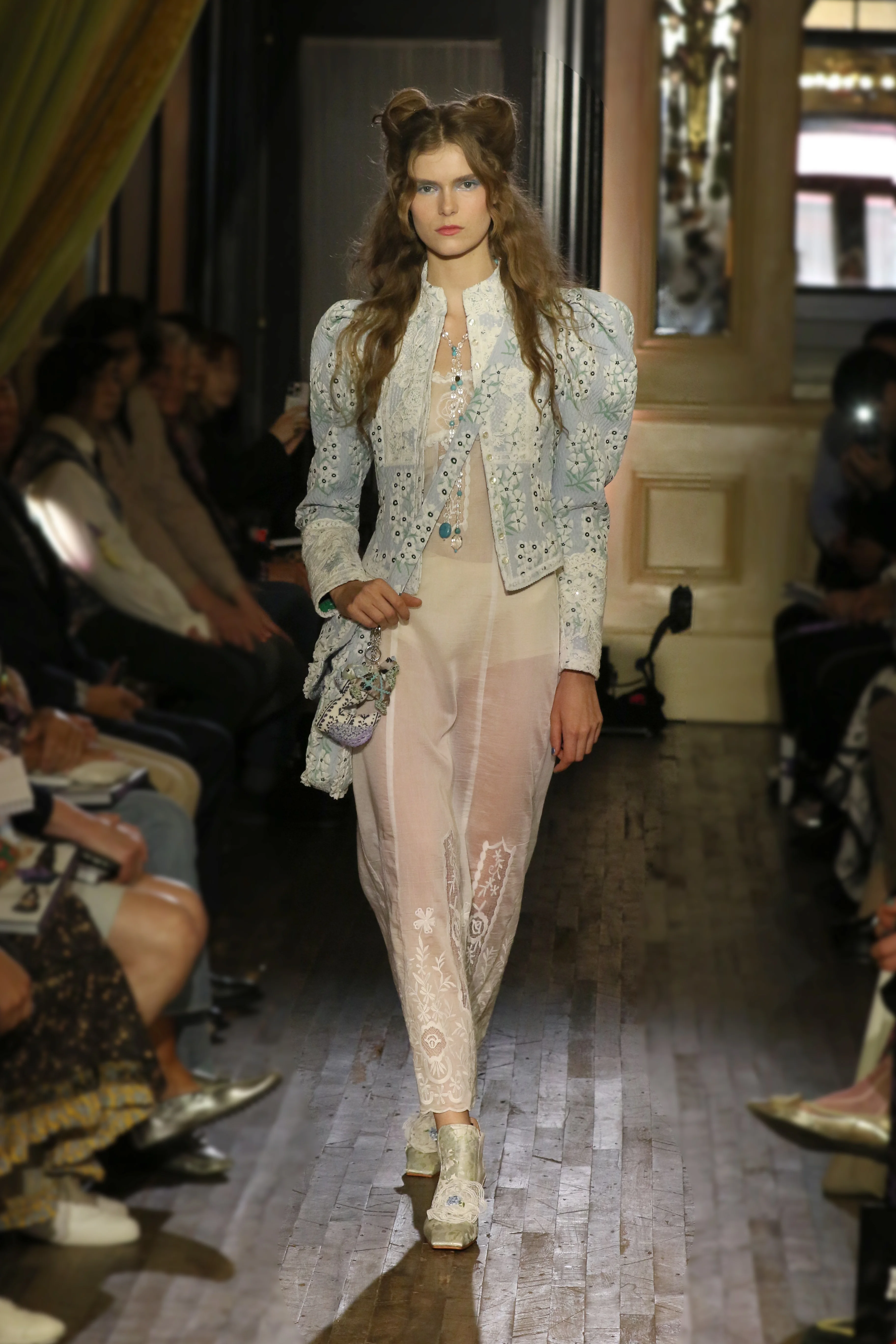 2026年春夏コレクション_ANNA SUI(アナ スイ)_モデル_5