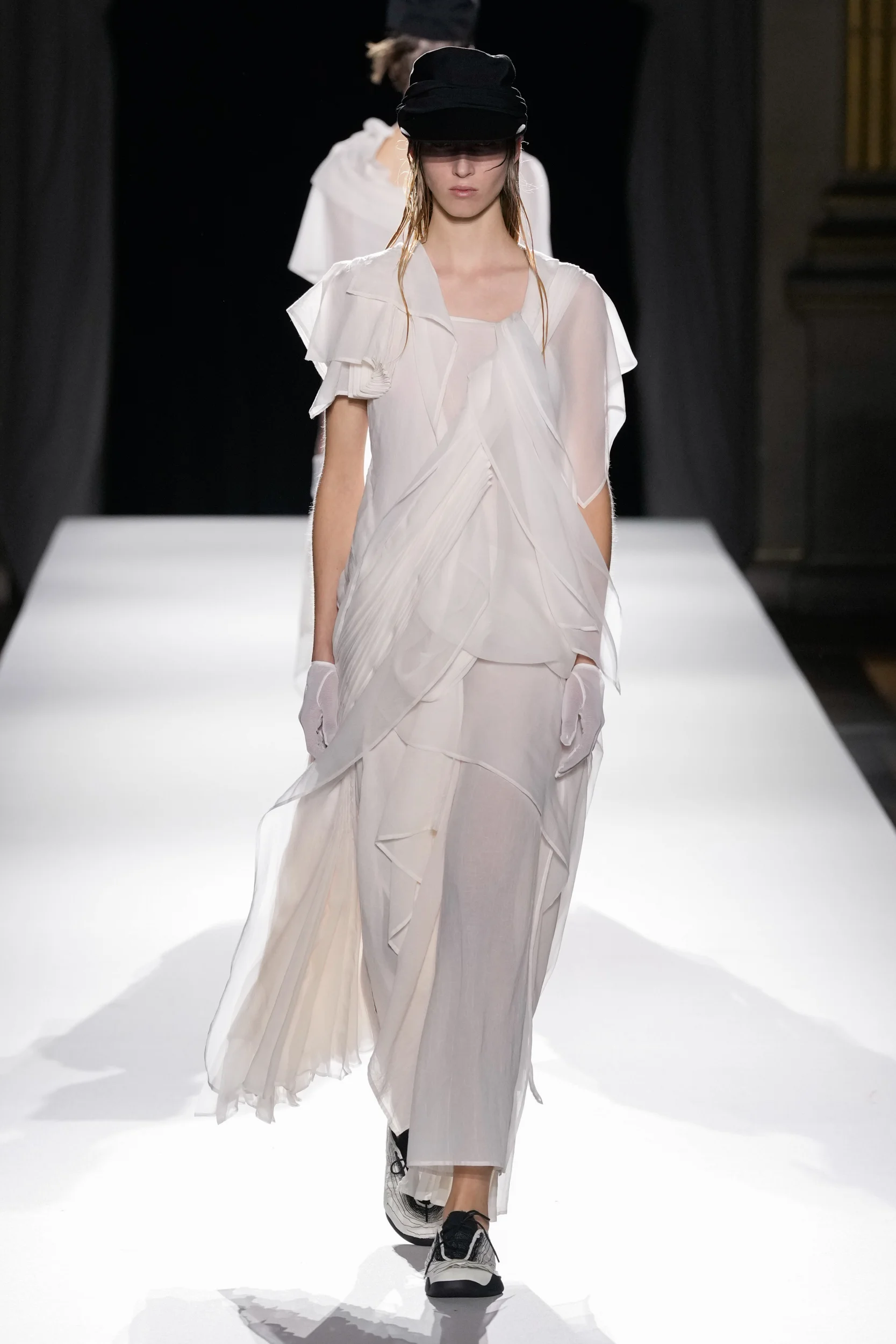 2026年春夏コレクション_YOHJI YAMAMOTO(ヨウジヤマモト)_モデル_29