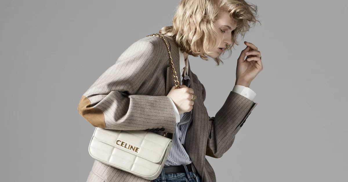 *上質レザーで差がつく*【CELINE】ティッピ ベジタルタンニン CELINE セリーヌ バーティカル カバ スモール レザー グレージュ
