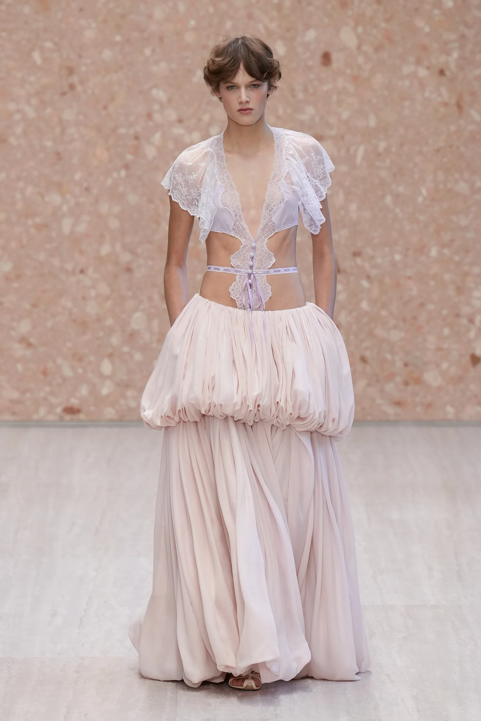 2027年春夏コレクション_CHLOÉ(クロエ)_モデル_51