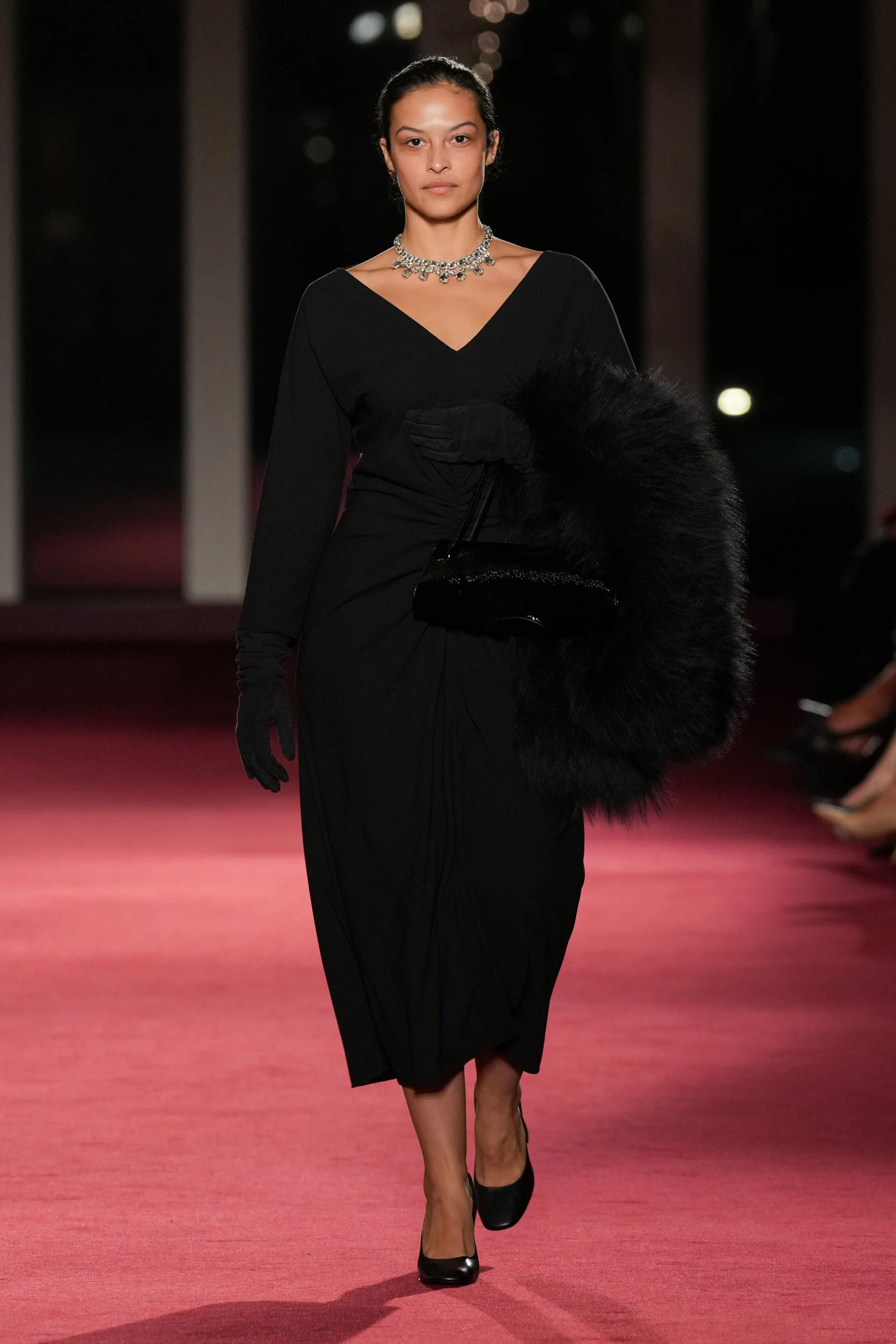 2026-27年秋冬コレクション_MICHAEL KORS COLLECTION(マイケル・コース コレクション)_モデル_44