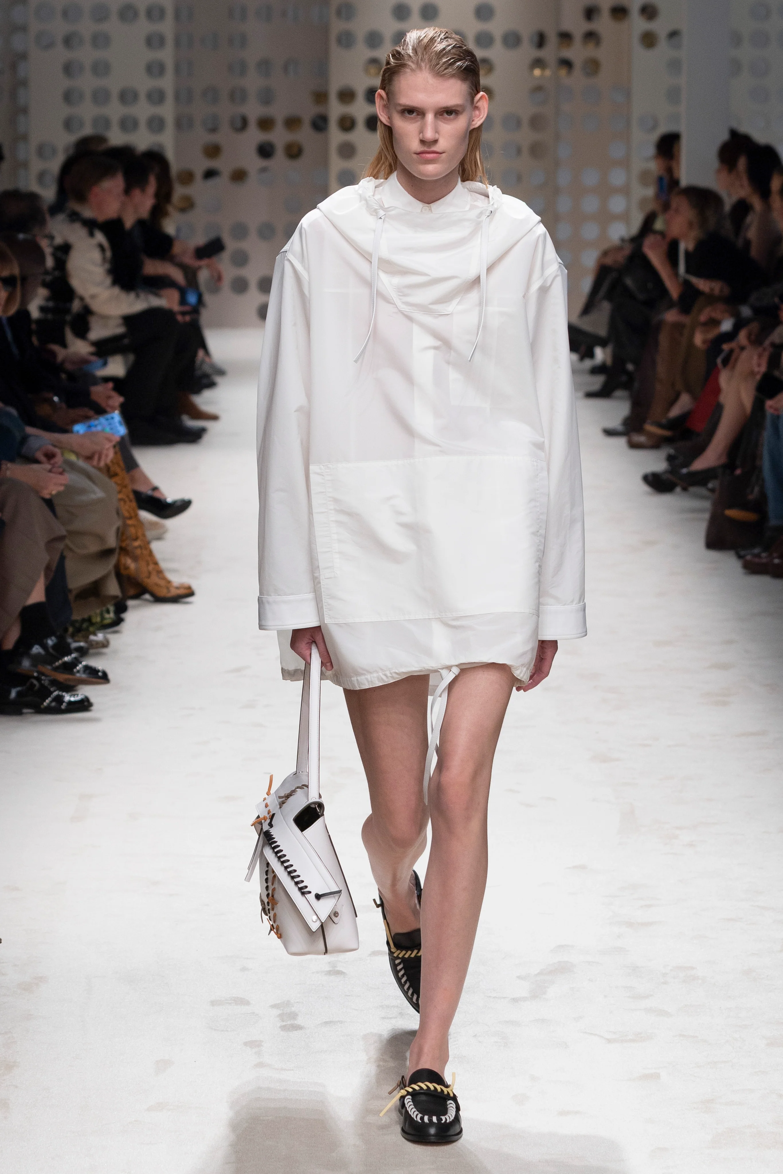 2026年春夏コレクション_TOD'S(トッズ)_モデル_22