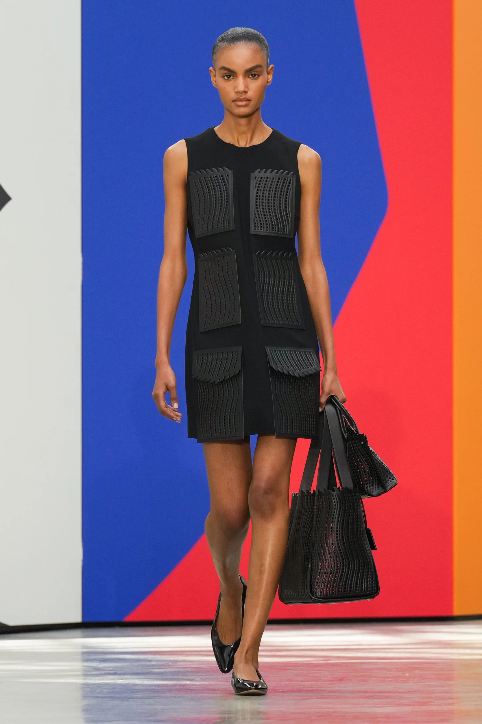 2026年春夏コレクション_AKRIS(アクリス)_モデル_31