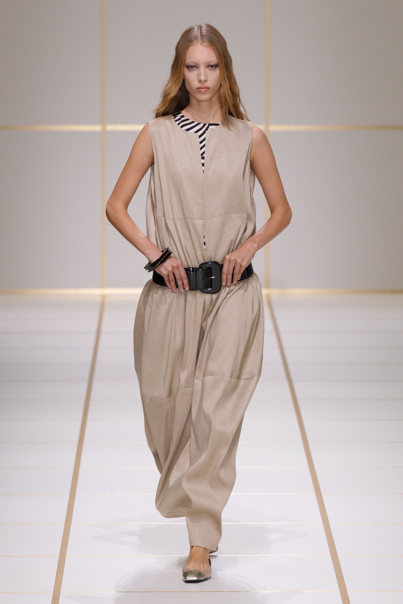 2027年春夏コレクション_GIORGIO ARMANI(ジョルジオ アルマーニ)_モデル_19