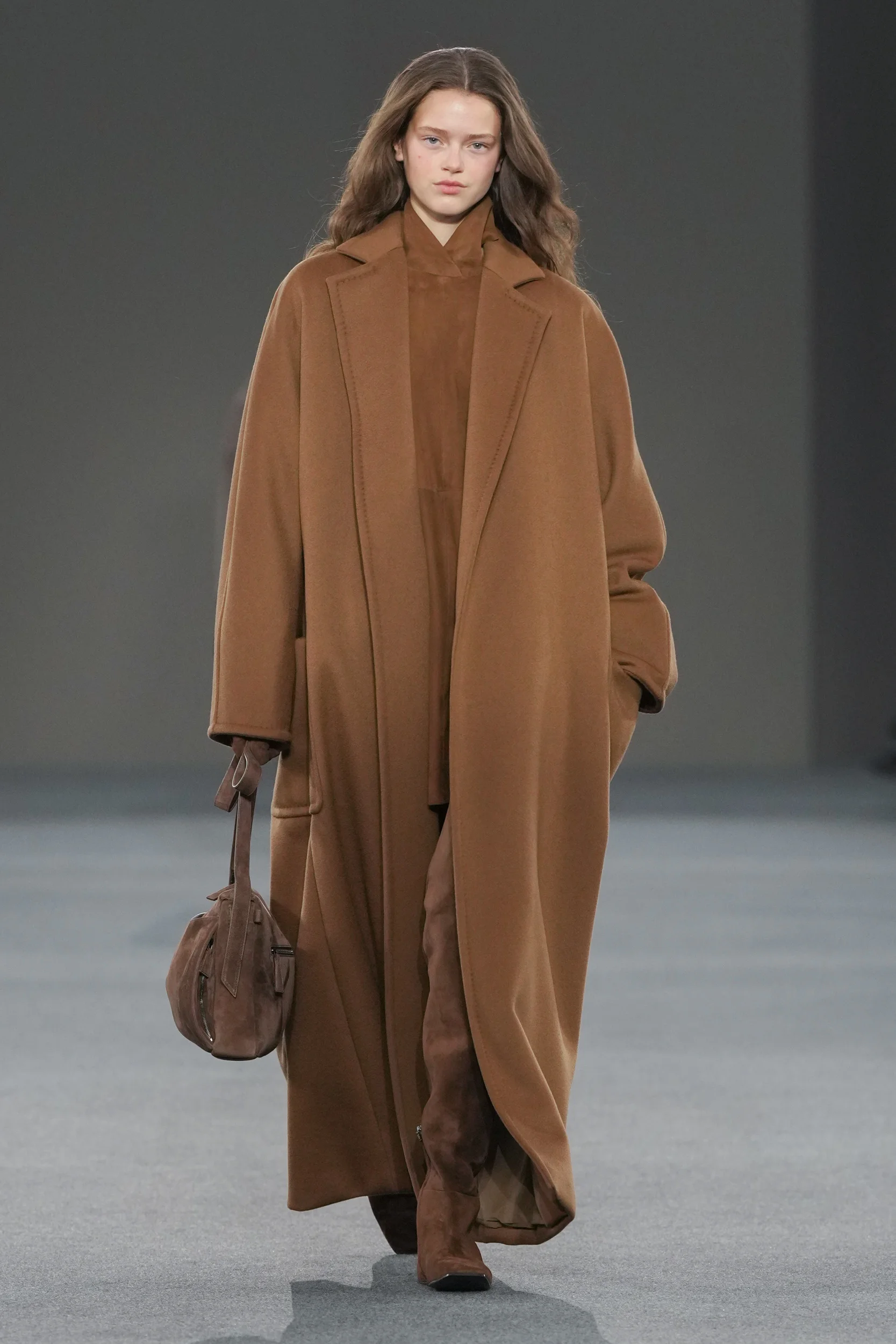 2026-27年秋冬コレクション_MAX MARA(マックスマーラ)_モデル_2