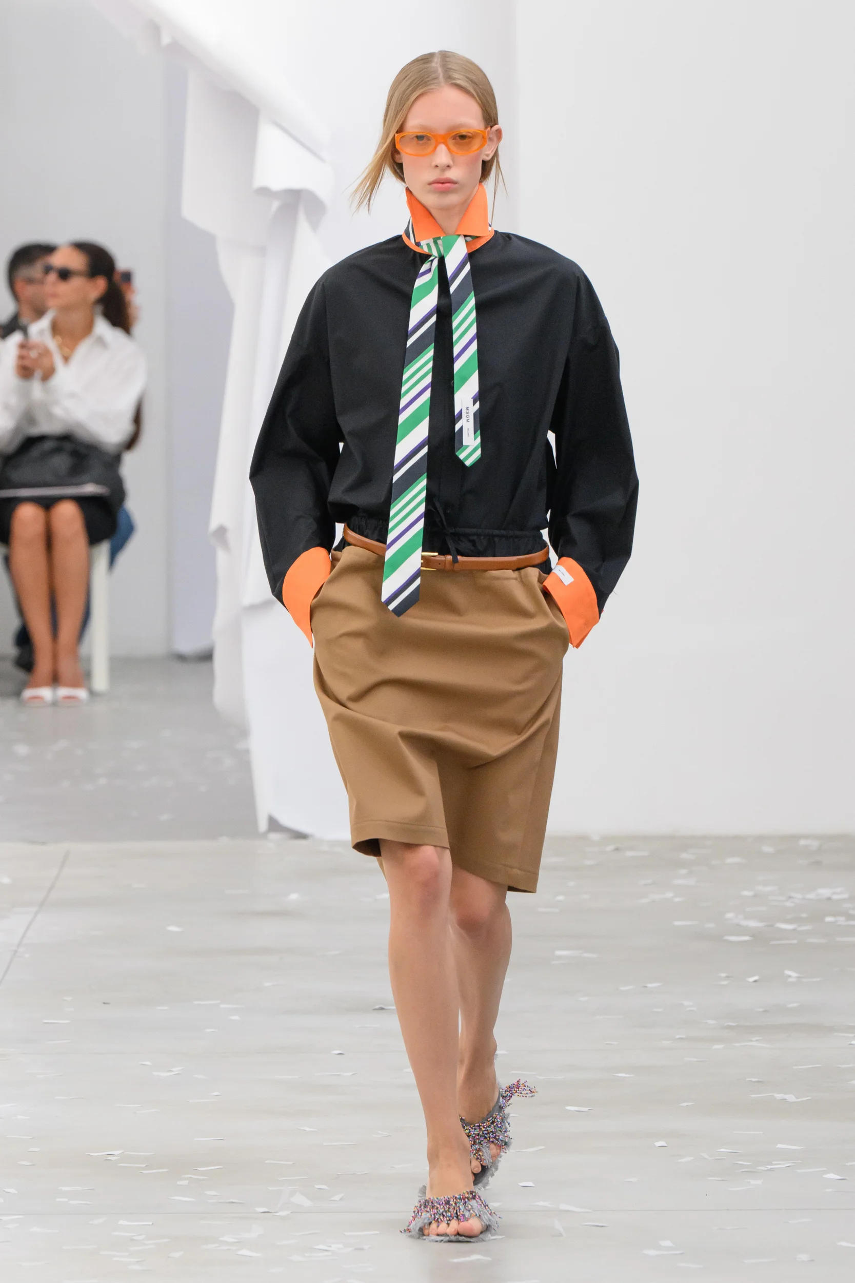 2027年春夏コレクション_MSGM(エムエスジーエム)_モデル_8