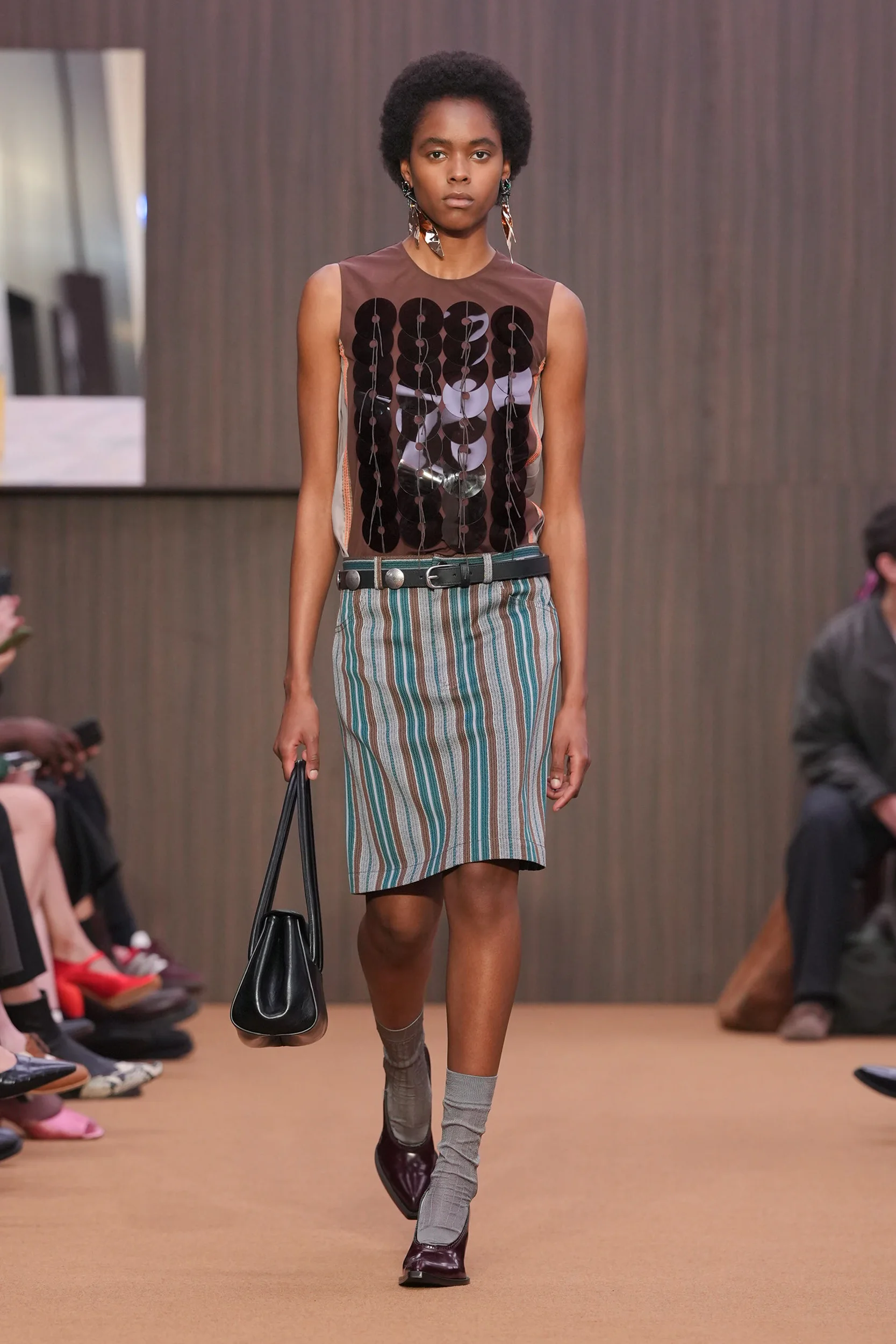 2026-27年秋冬コレクション_MARNI(マルニ)_モデル_8