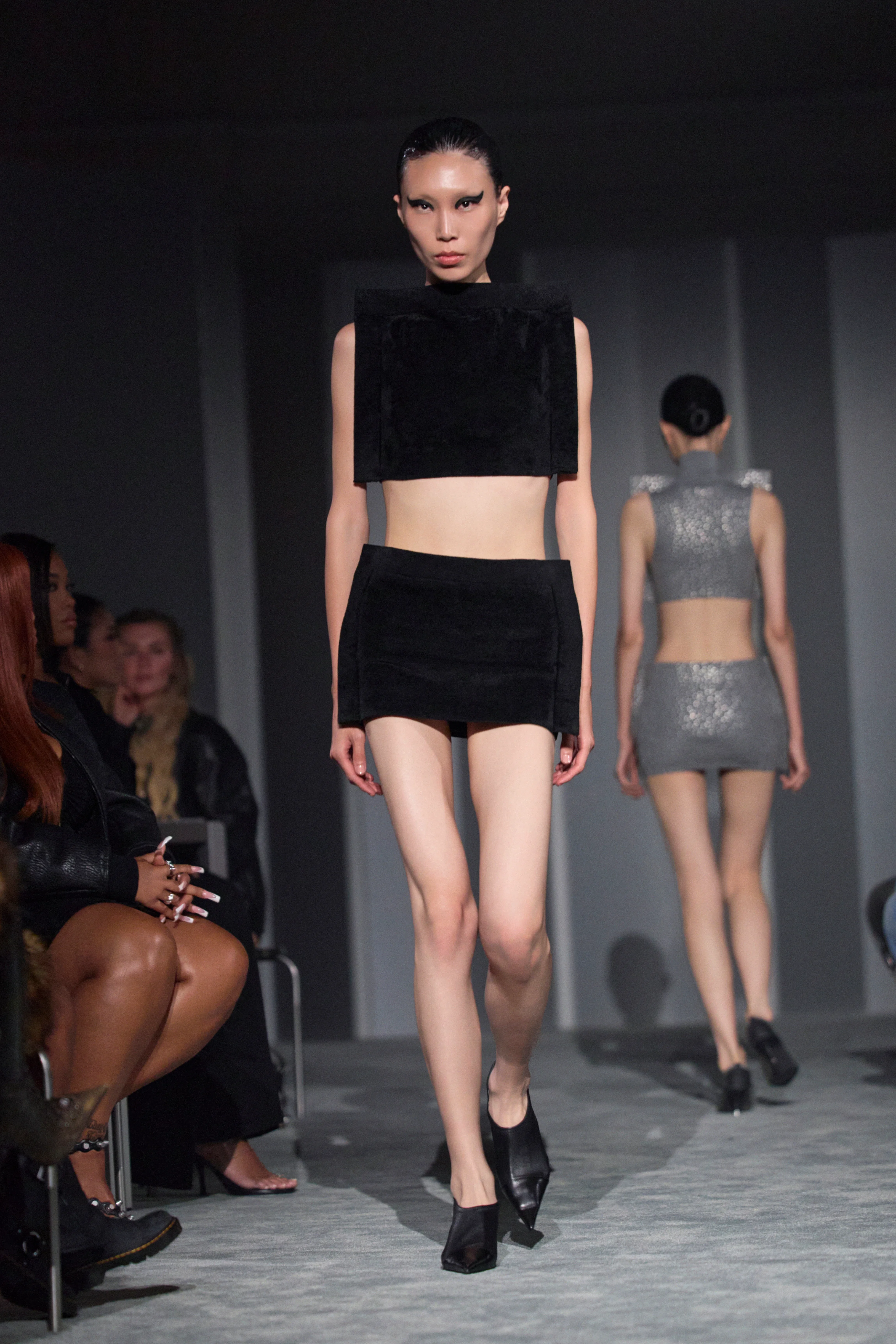 2026年春夏コレクション_ALEXANDER WANG(アレキサンダー ワン)_モデル_39