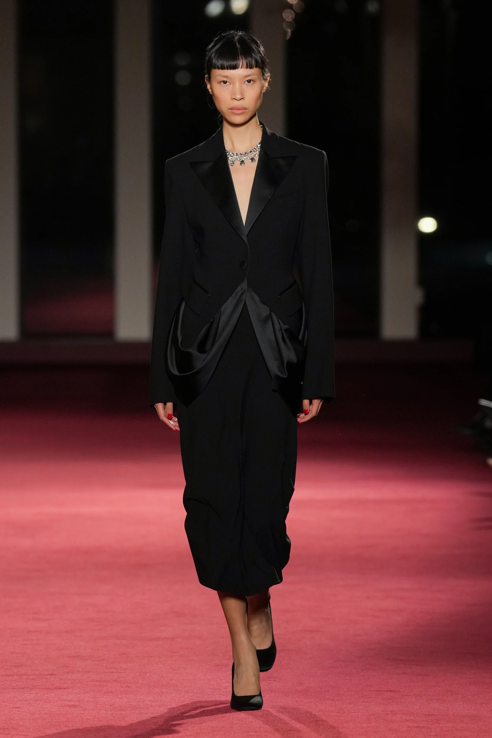 2026-27年秋冬コレクション_MICHAEL KORS COLLECTION(マイケル・コース コレクション)_モデル_54