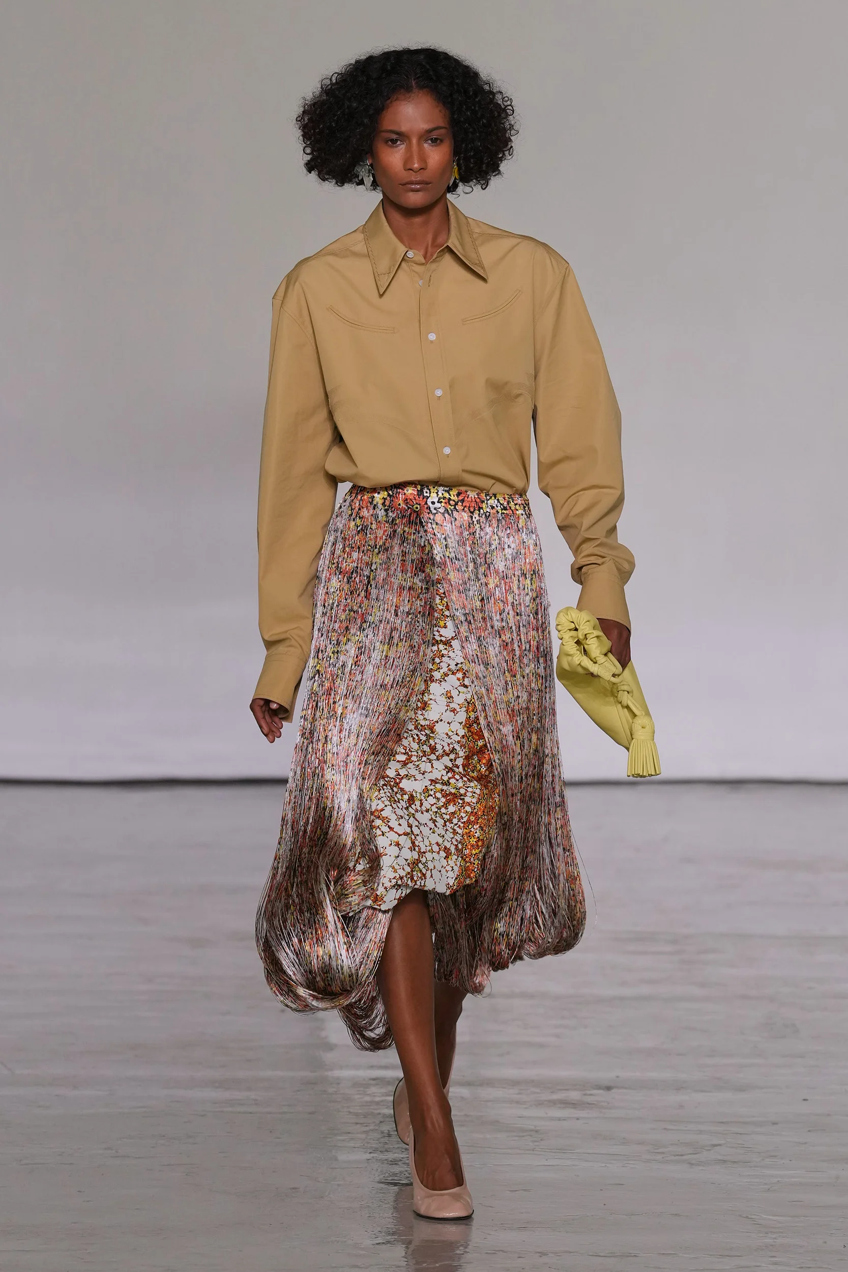 2027年春夏コレクション_BOTTEGA VENETA(ボッテガ ヴェネタ)_モデル_21