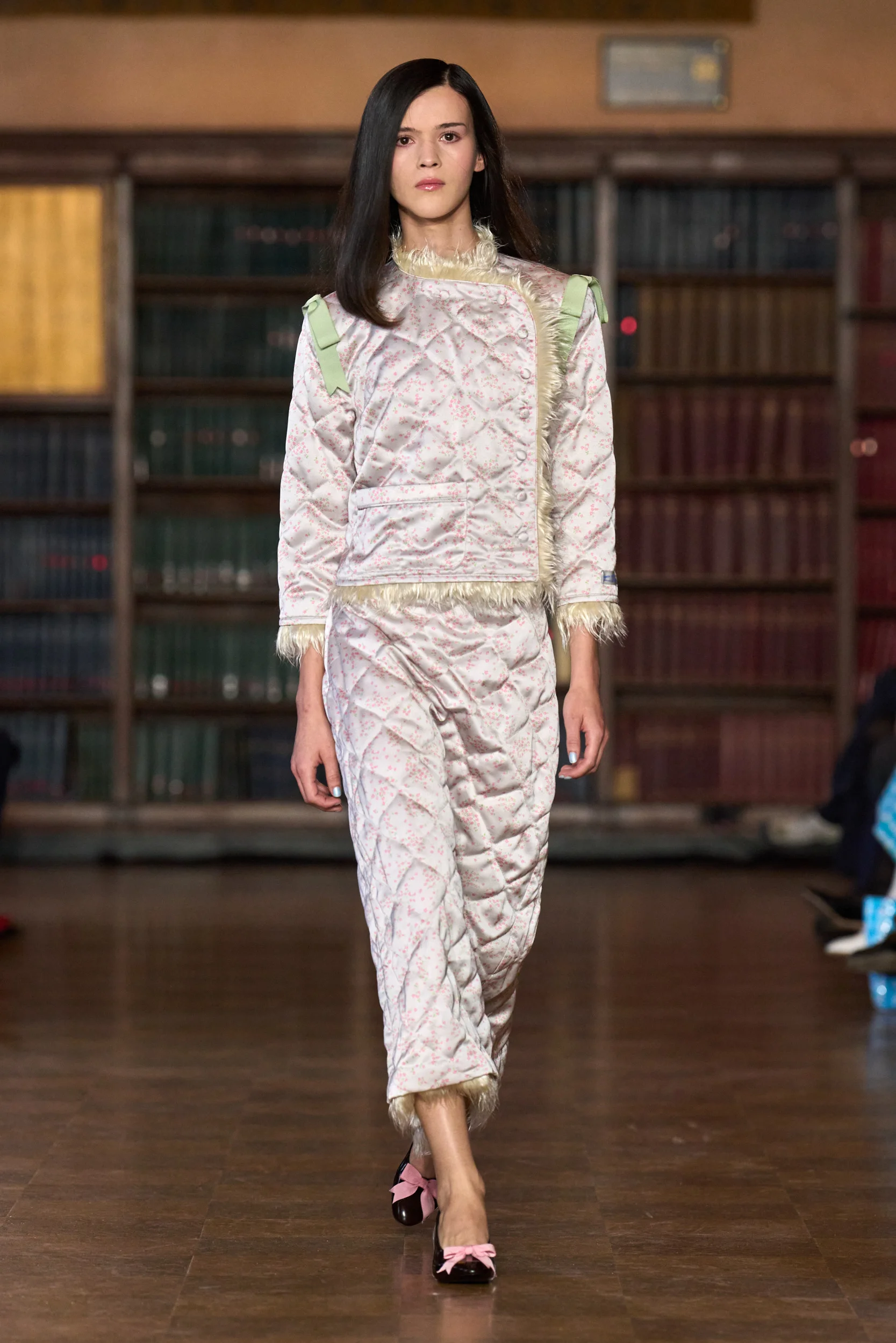 2026-27年秋冬コレクション_SANDY LIANG(サンディ・リアン)_モデル_26