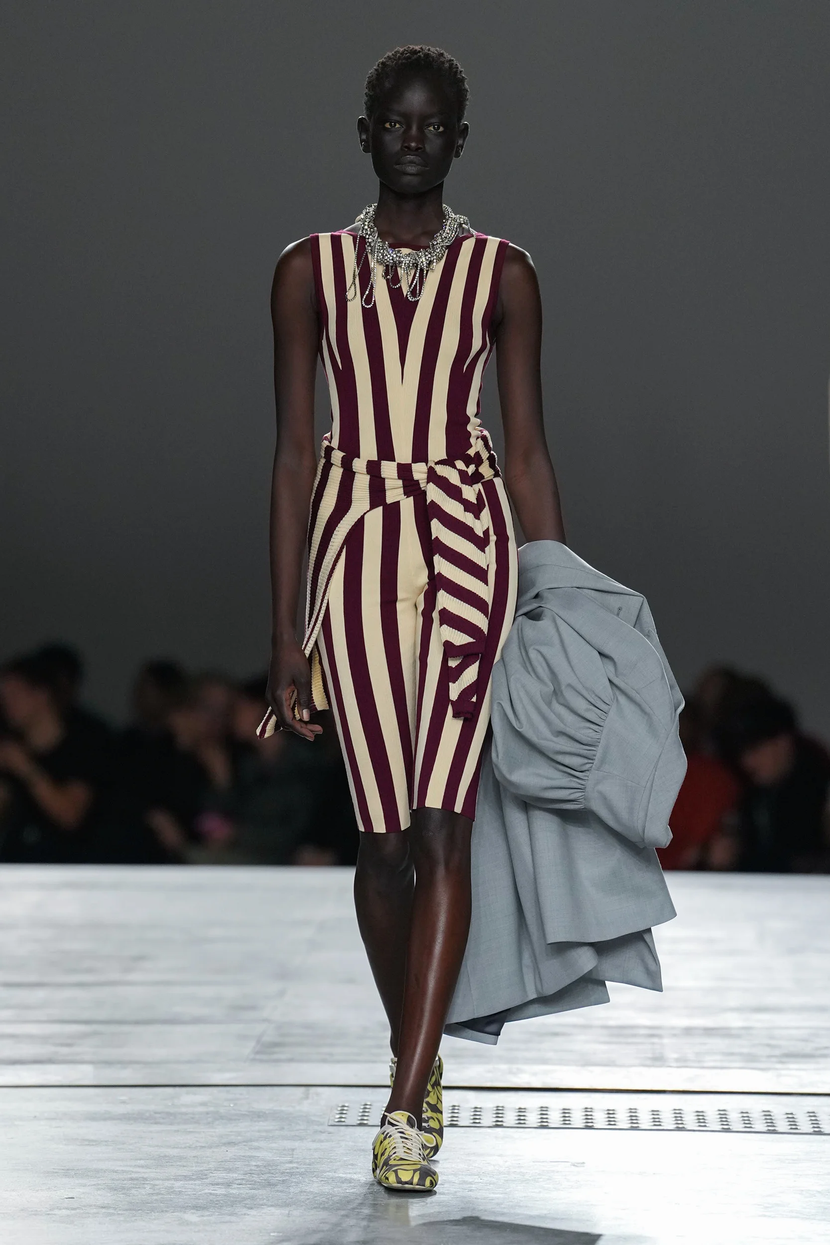 2026年春夏コレクション_DRIES VAN NOTEN(ドリス ヴァン ノッテン)_モデル_3