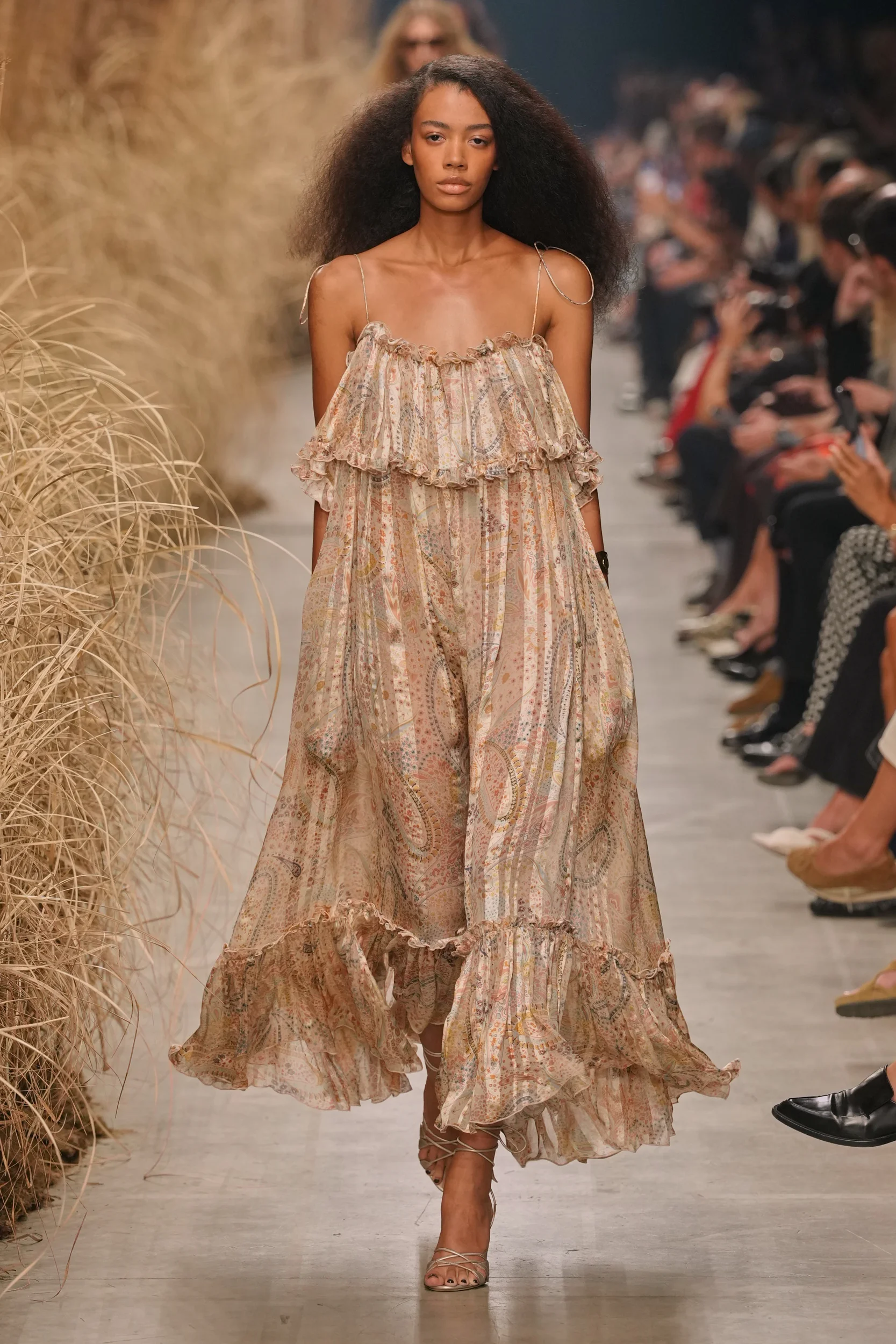 2027年春夏コレクション_ETRO(エトロ)_モデル_8