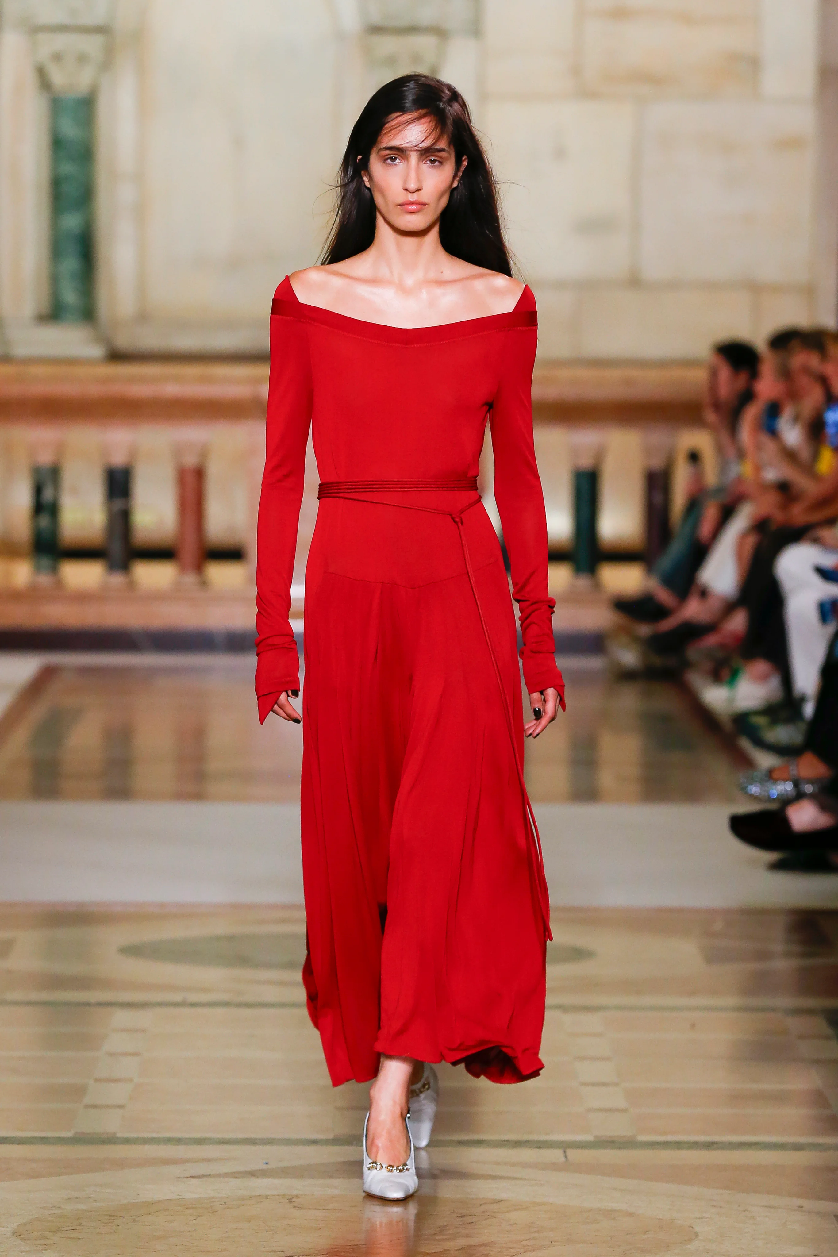 2026年春夏コレクション_TORY BURCH(トリー バーチ)_モデル_17