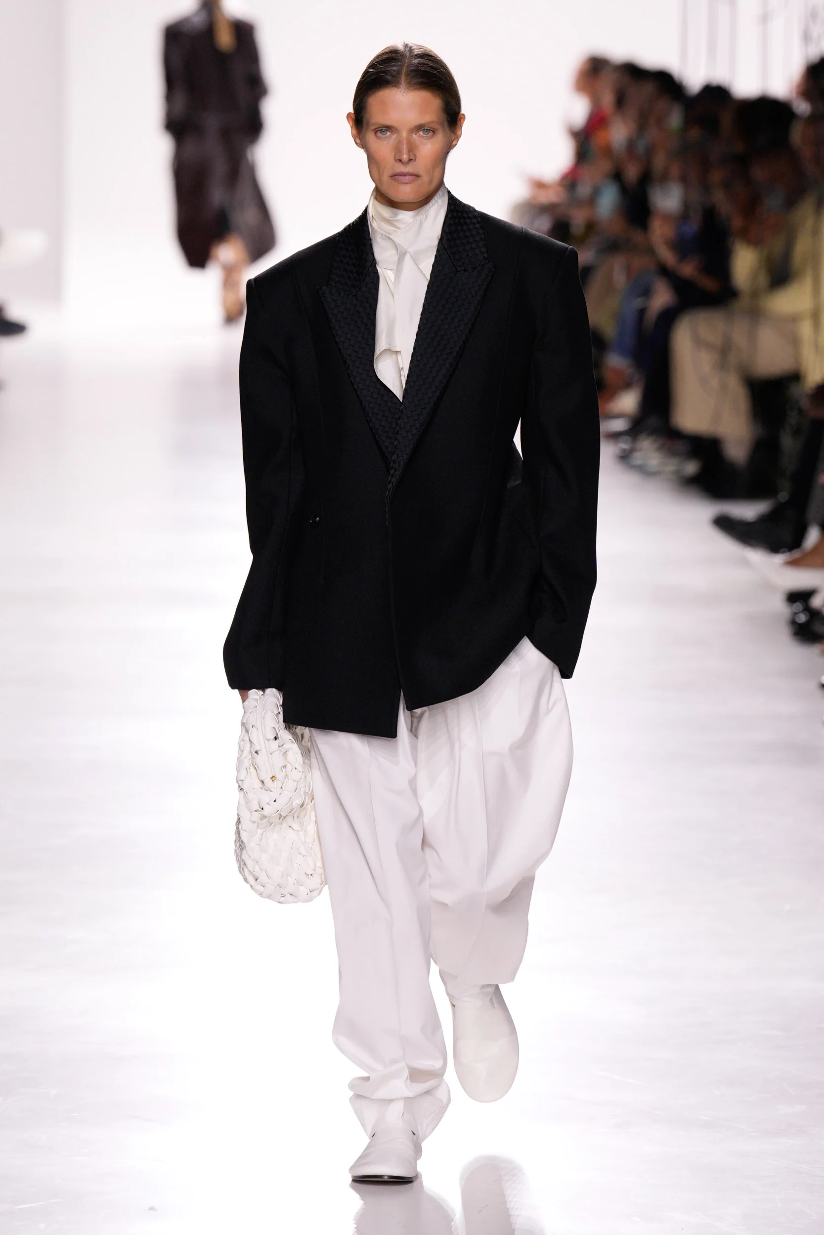 2026年春夏コレクション_BOTTEGA VENETA(ボッテガ ヴェネタ)_モデル_12