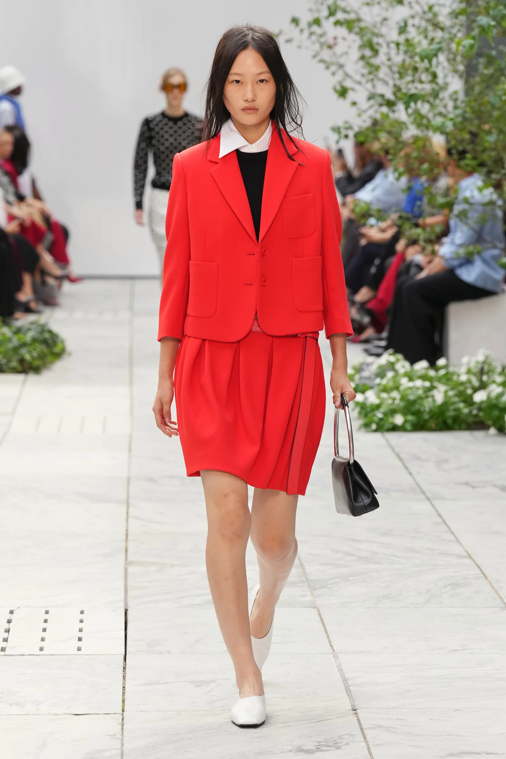 2027年春夏コレクション_MICHAEL KORS COLLECTION(マイケル・コース コレクション)_モデル_40