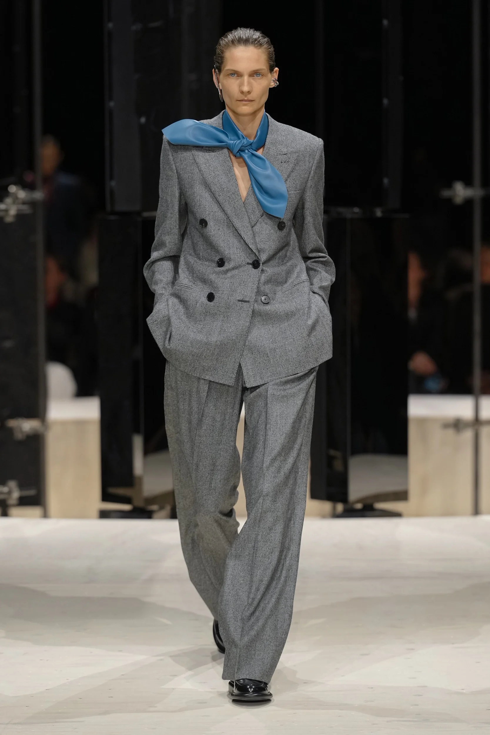 2026-27年秋冬コレクション_GIVENCHY(ジバンシィ)_モデル_12